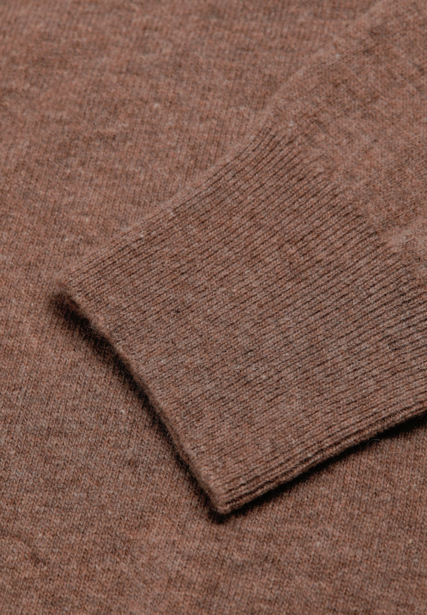 SWEATER DE GOLA COM ZIP