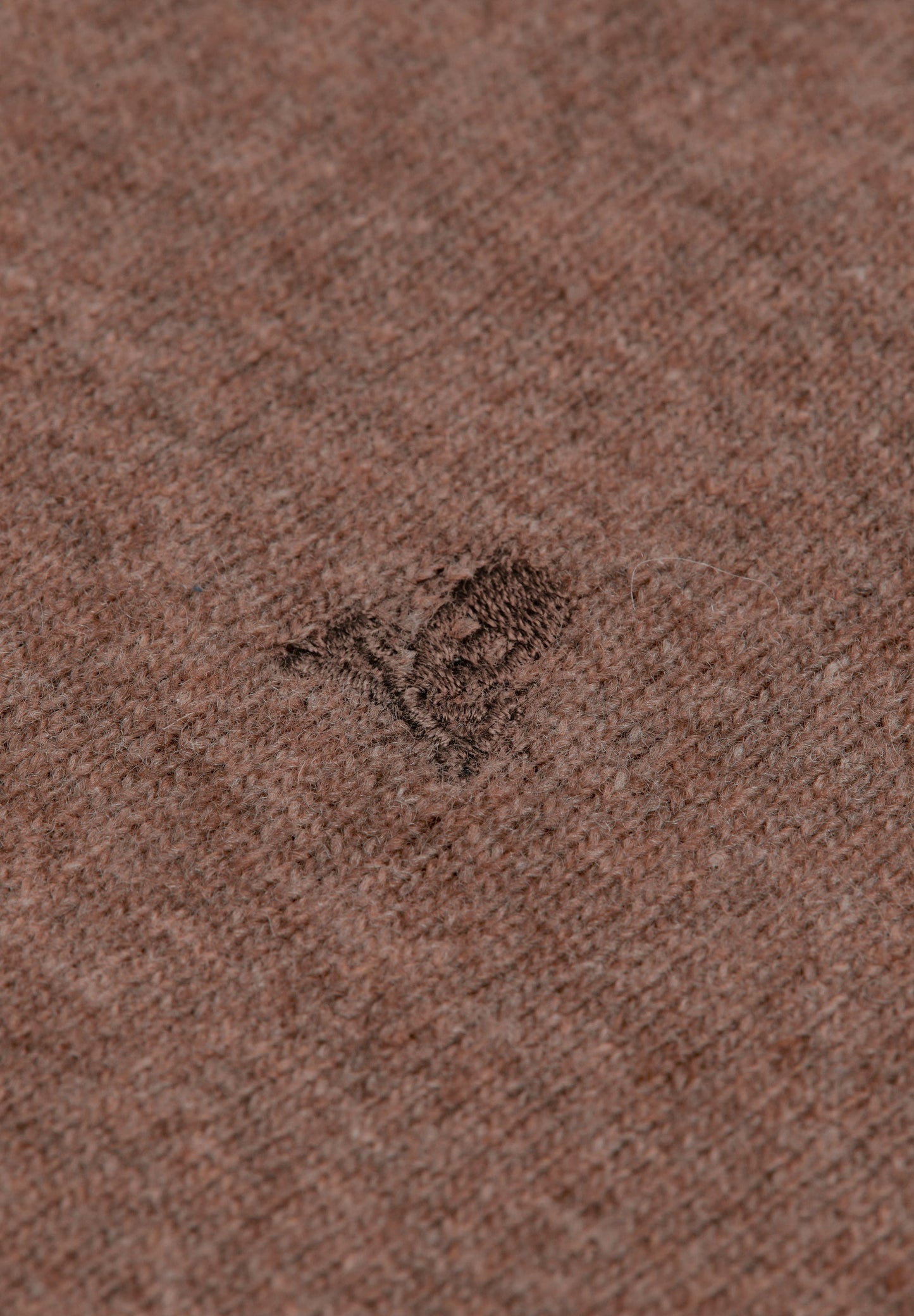 SWEATER DE GOLA COM ZIP