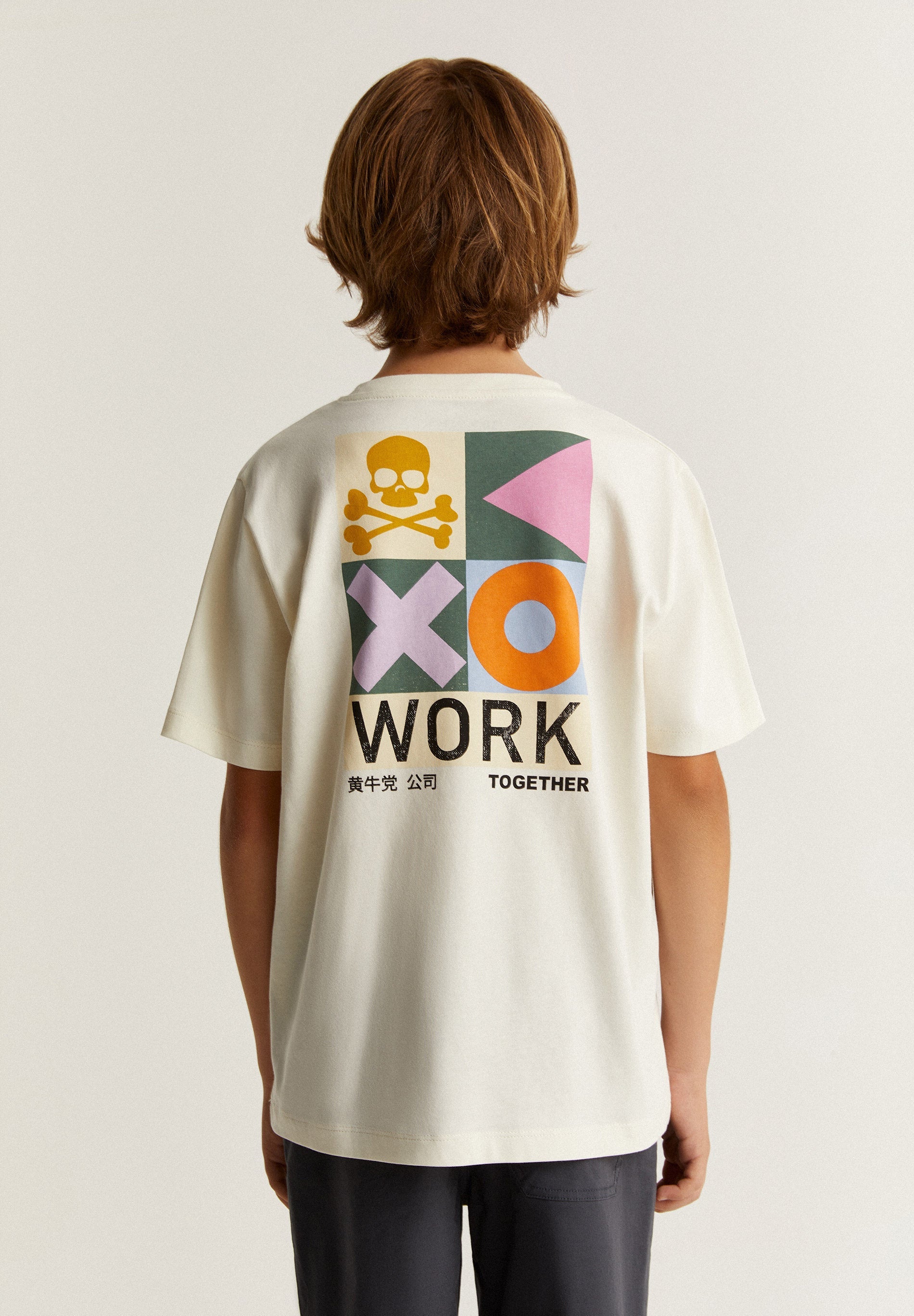 T-SHIRT COM PORMENORES FLOCKED