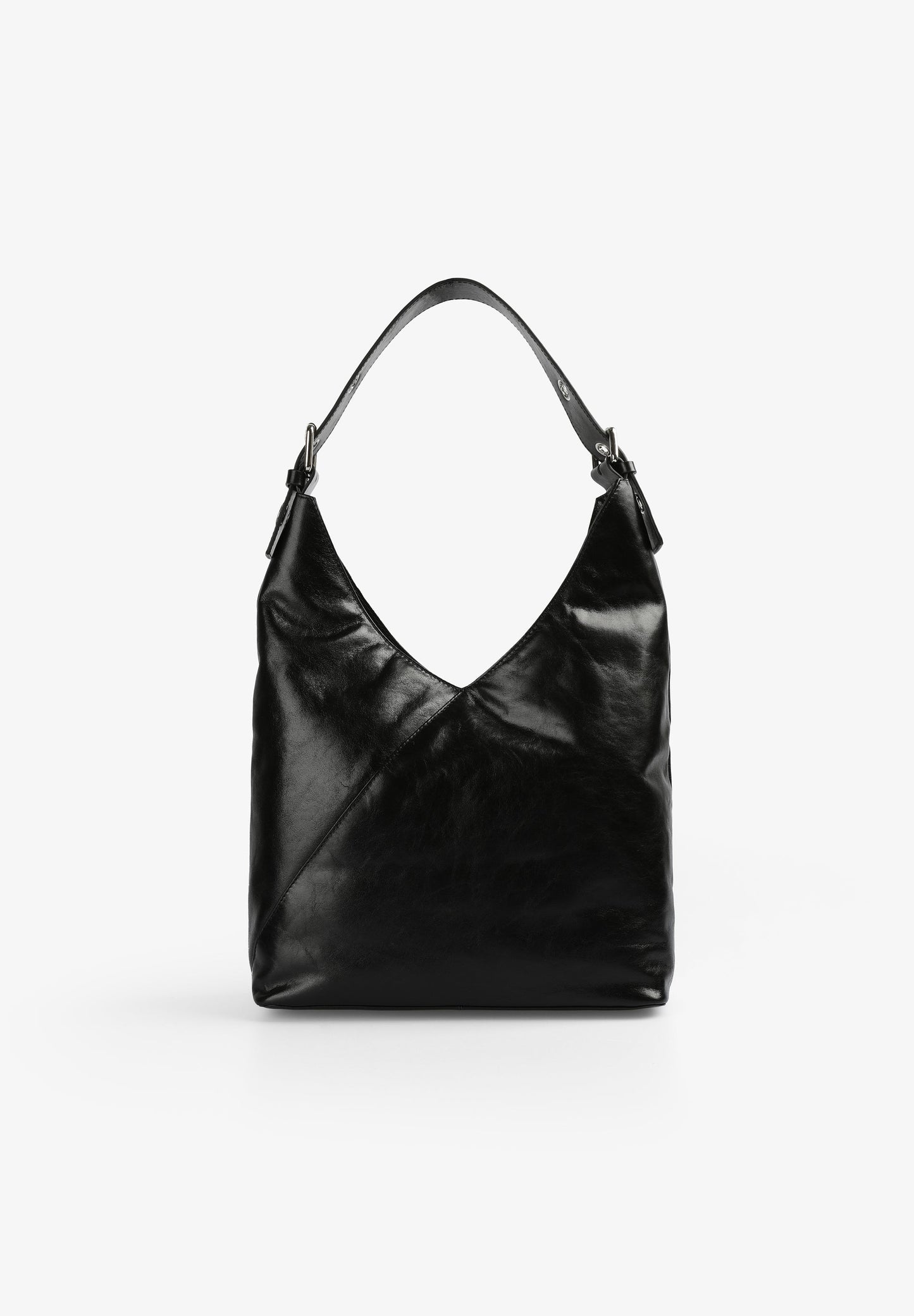 BOLSA HOBO EM PELE COM TACHAS