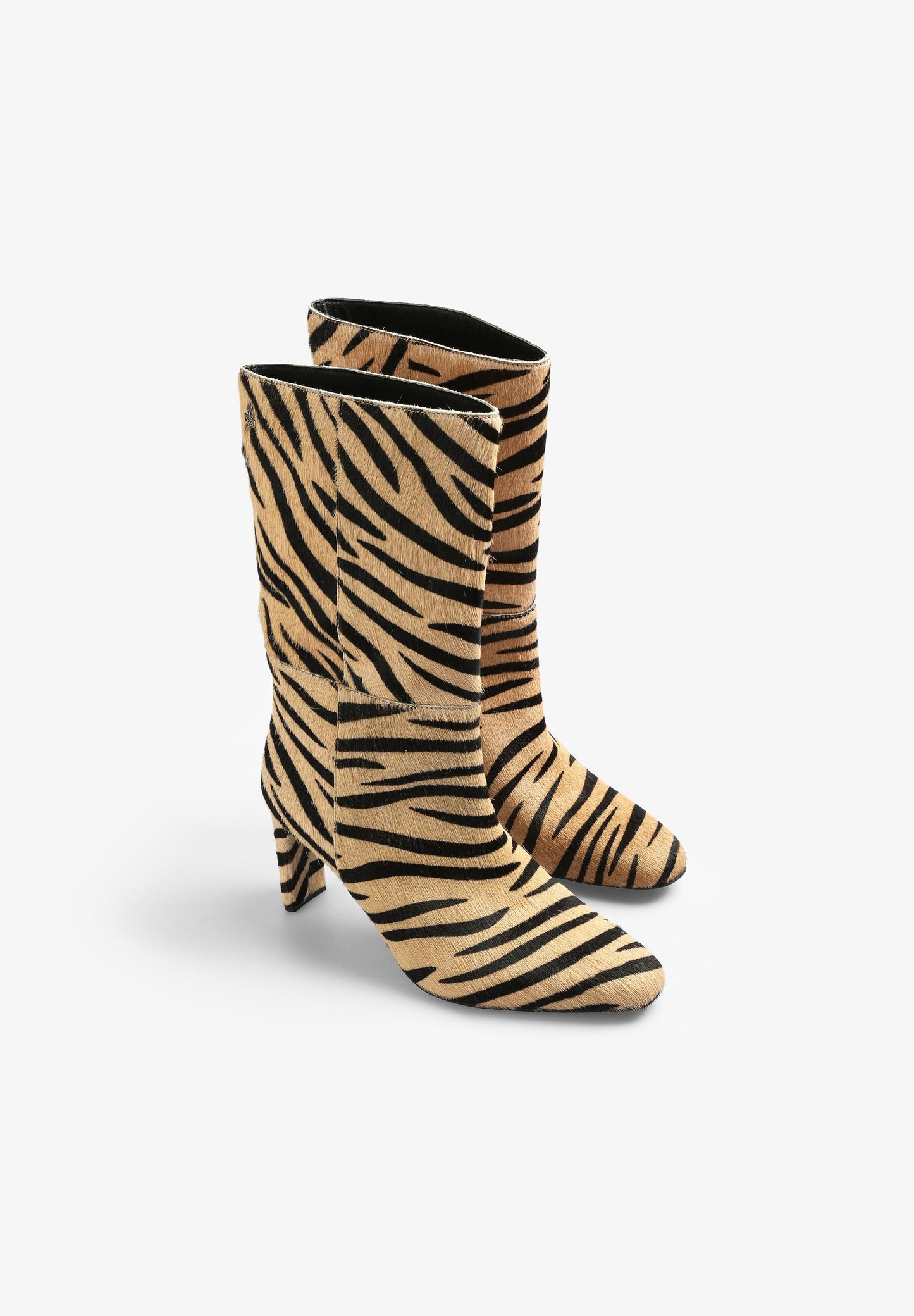 BOTAS DE TACÃO DE ZEBRA