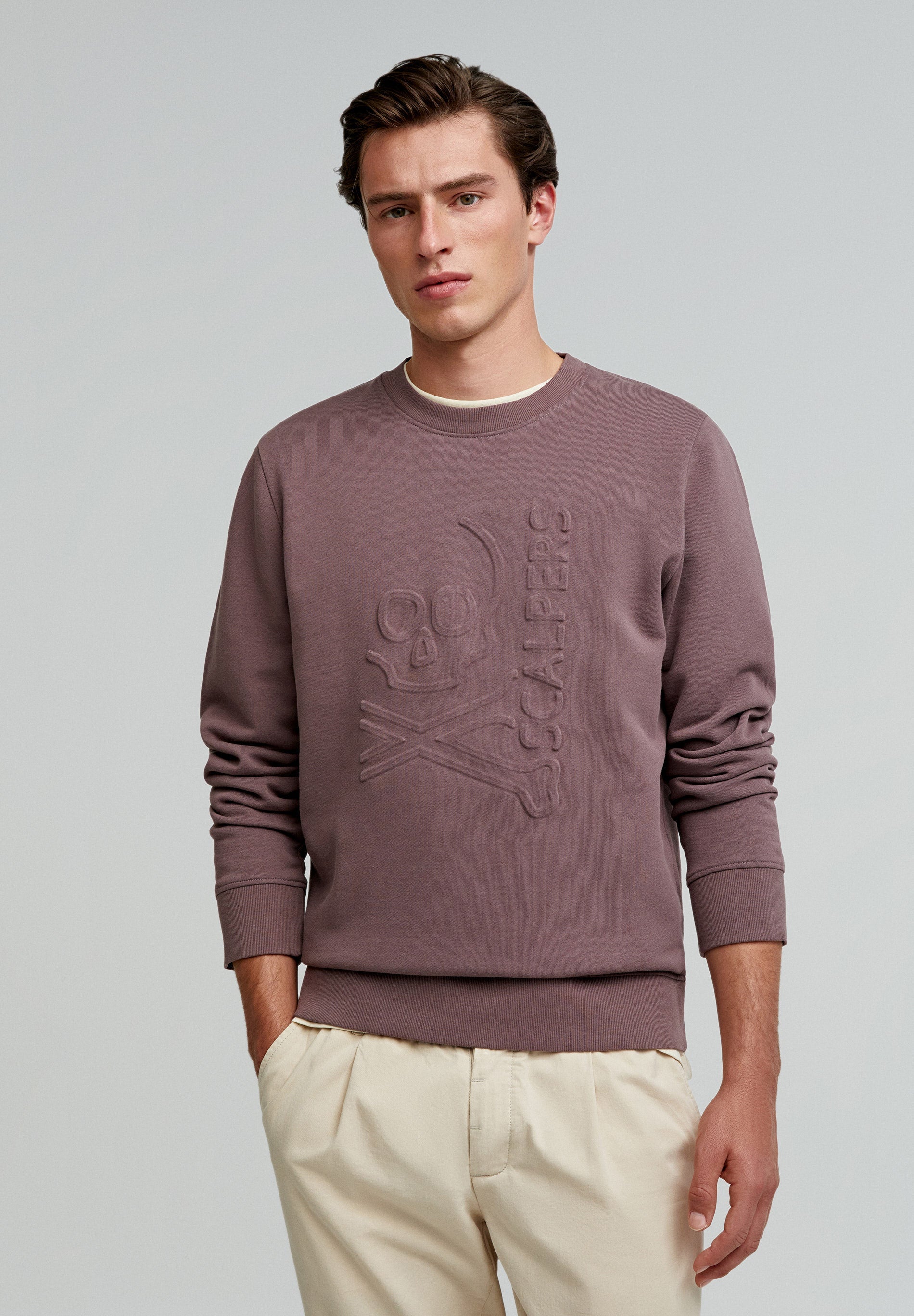 SWEATSHIRT COM LOGÓTIPO EM RELEVO