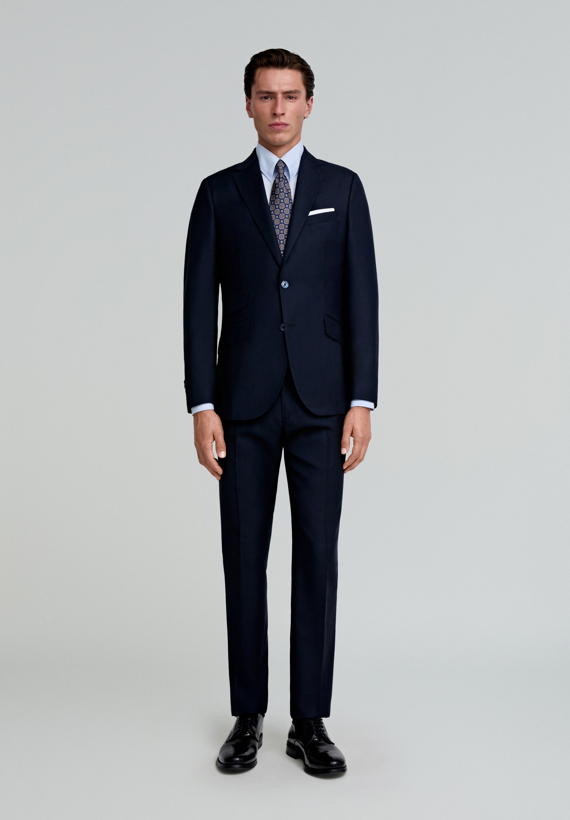 NEW DRESSY SUIT I