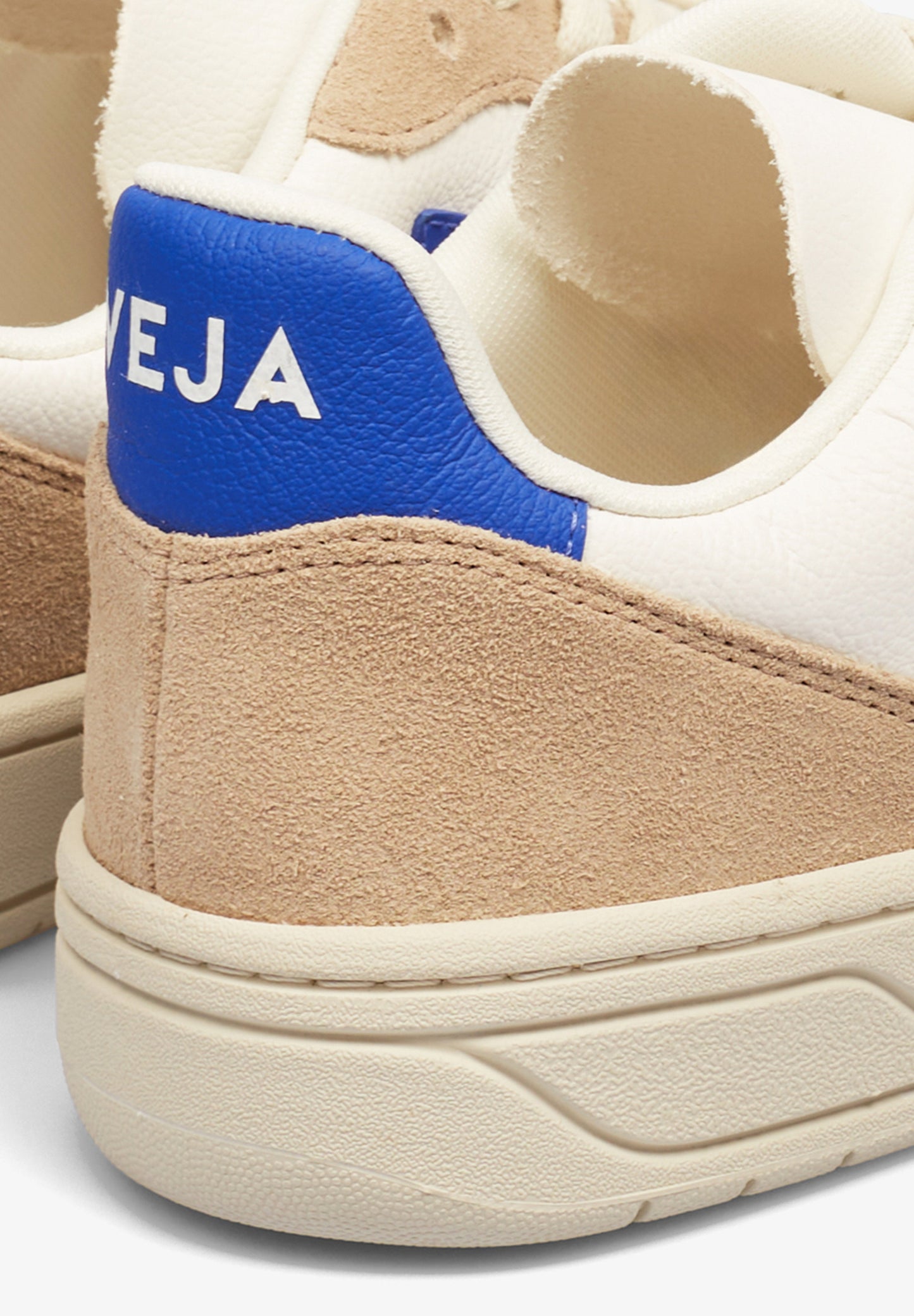 VEJA | V-10 CHROMEFREE