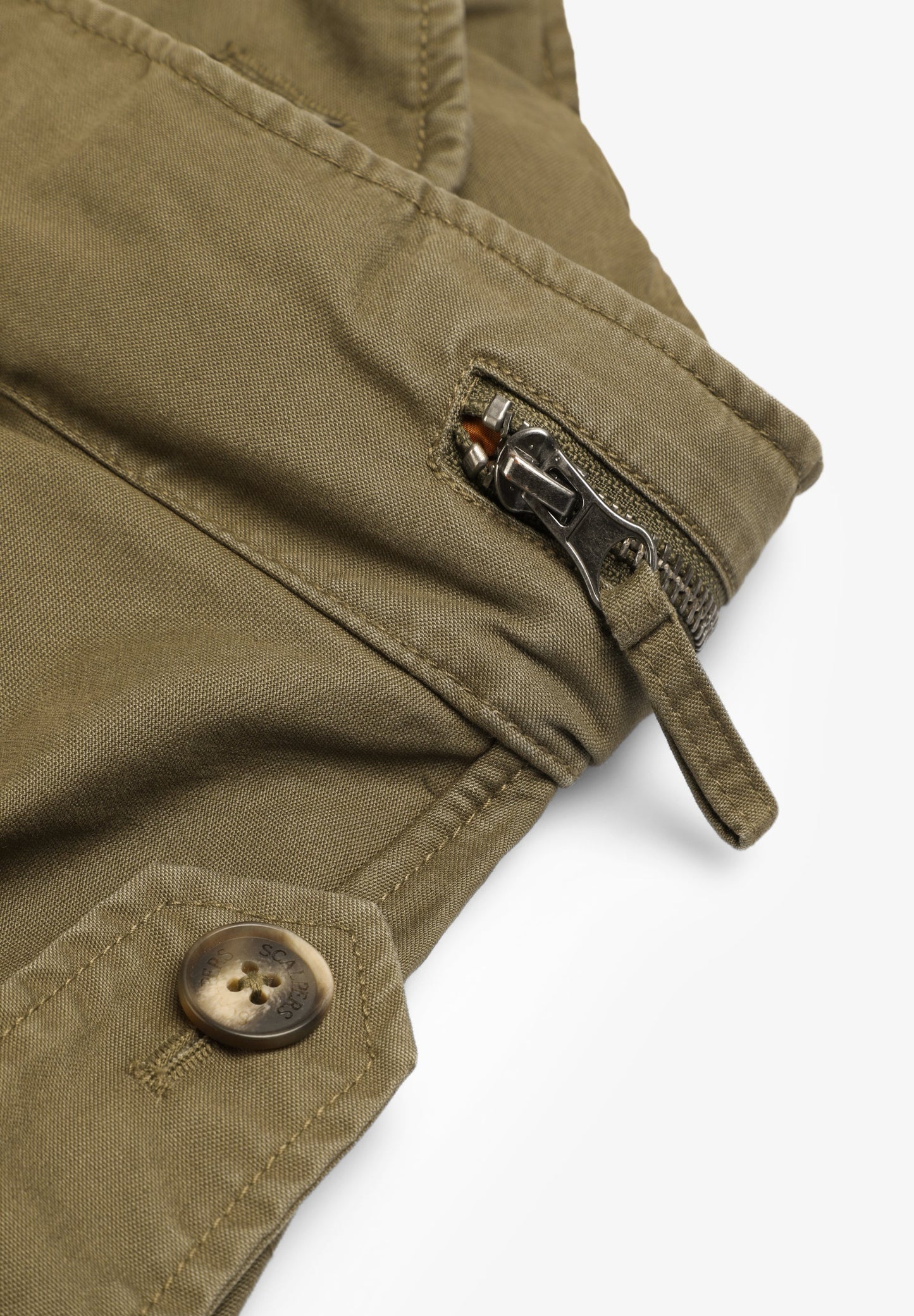 CARDIGAN MILITAR COM BOLSOS