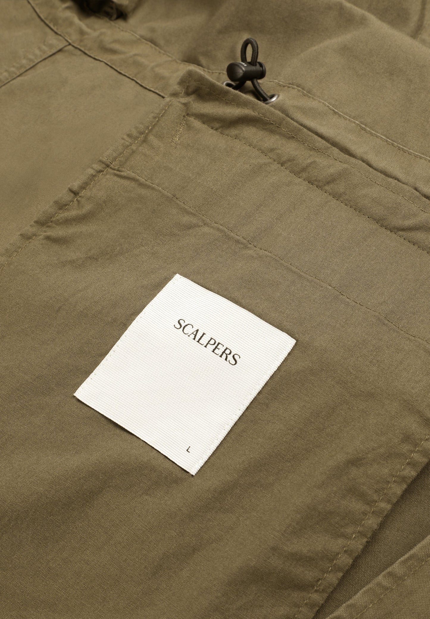 CARDIGAN MILITAR COM BOLSOS