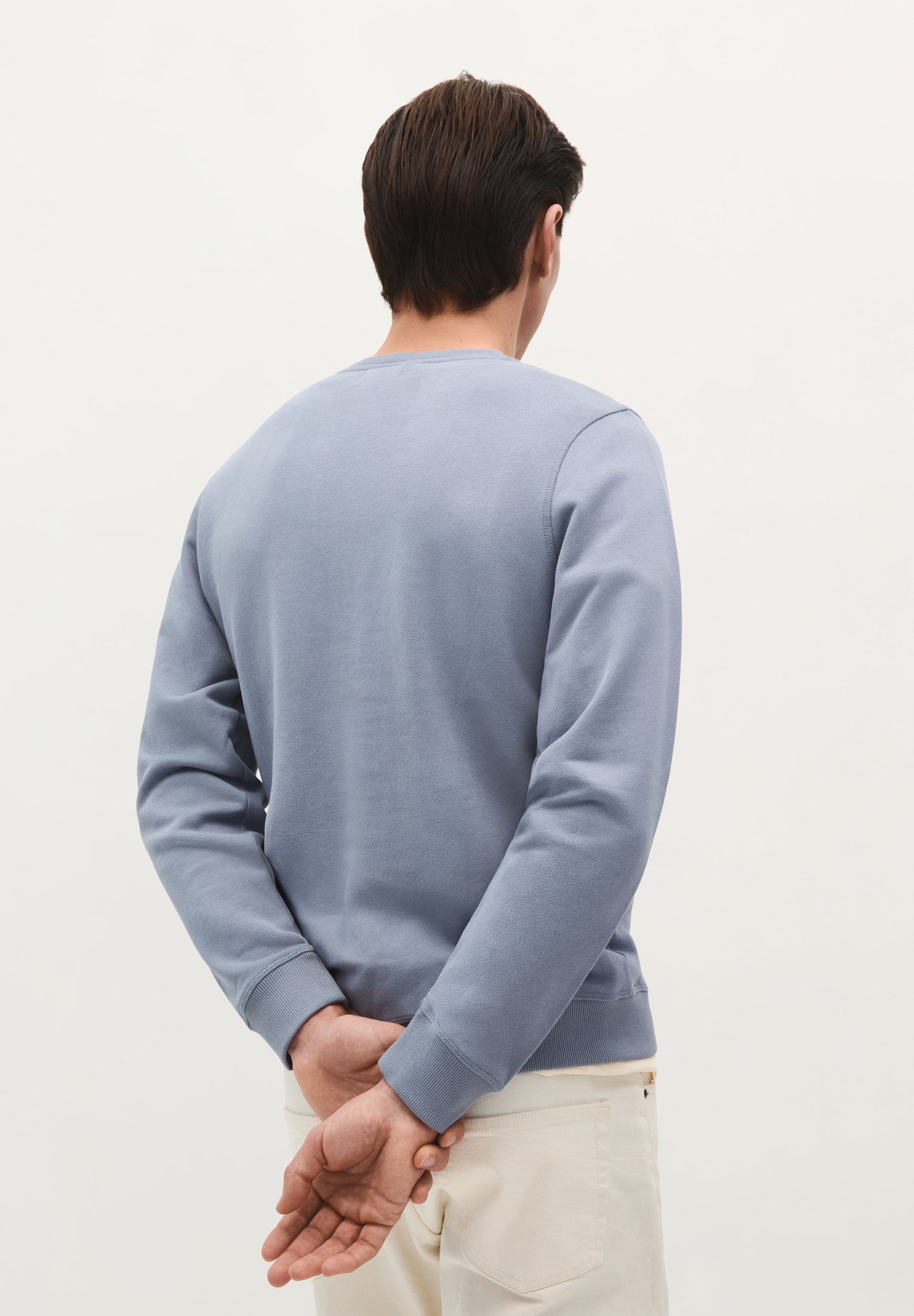 SWEATSHIRT BÁSICA COM SKULL BORDADA