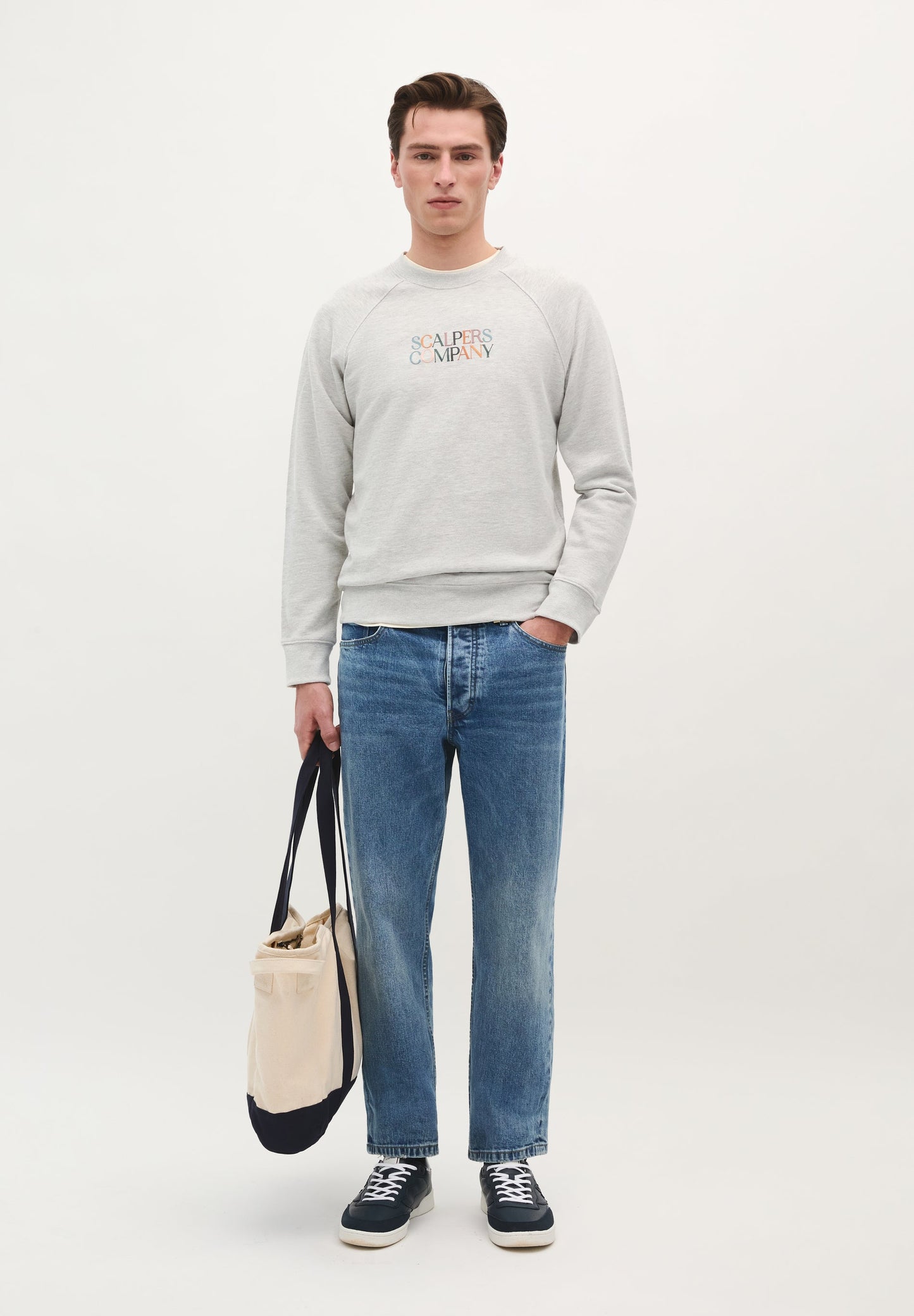 SWEATSHIRT COM LOGÓTIPO ÀS CORES