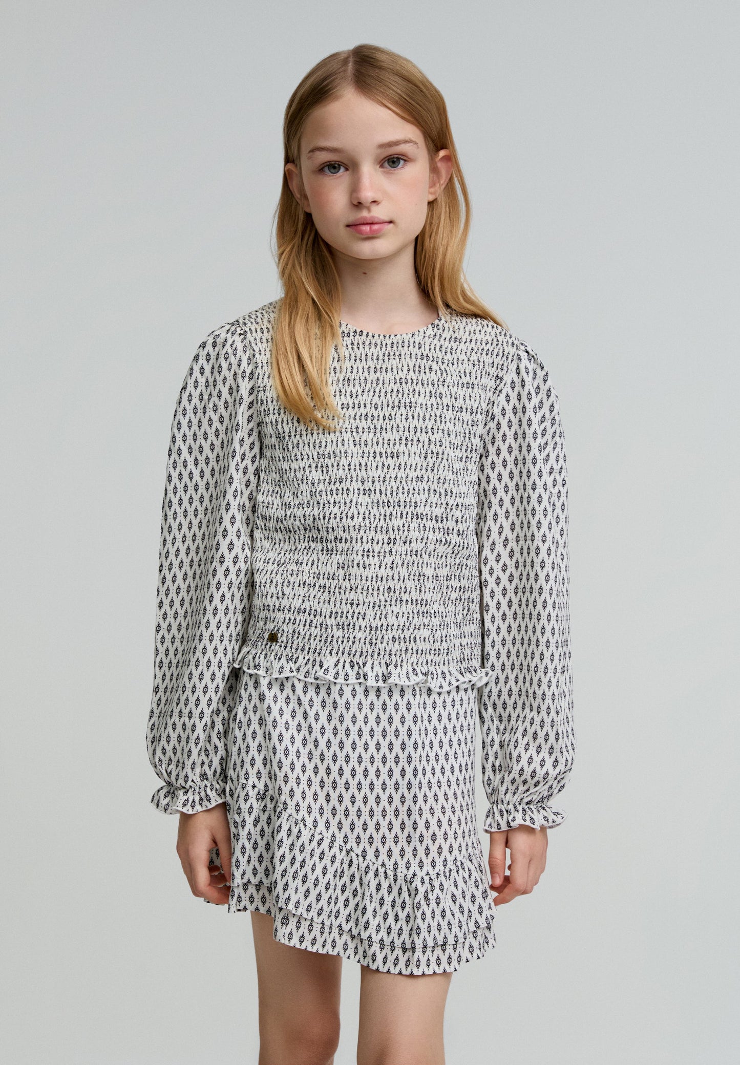 BLUSA PADRÃO NINHO DE ABELHA