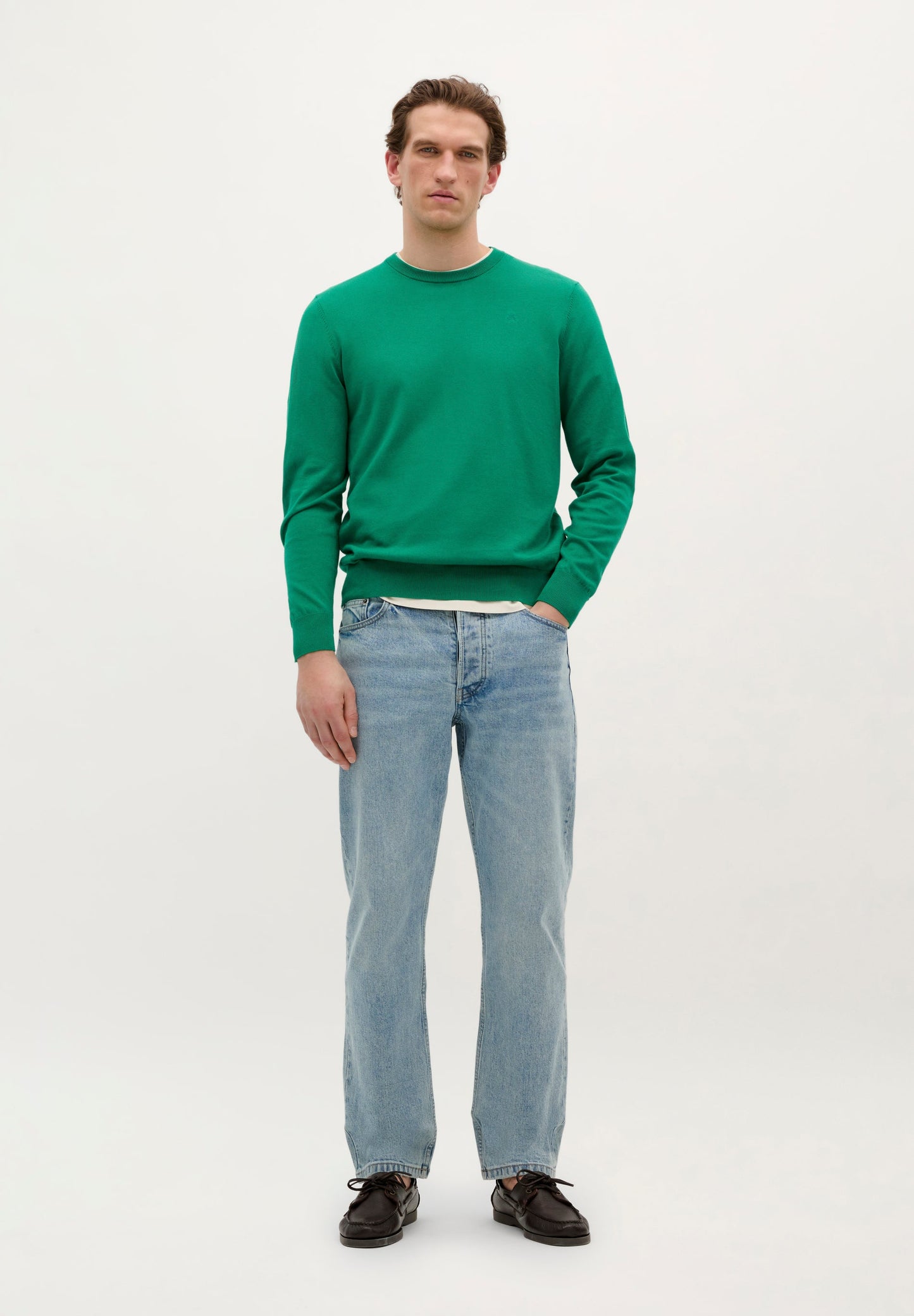 SWEATER DE DECOTE REDONDO COM SKULL