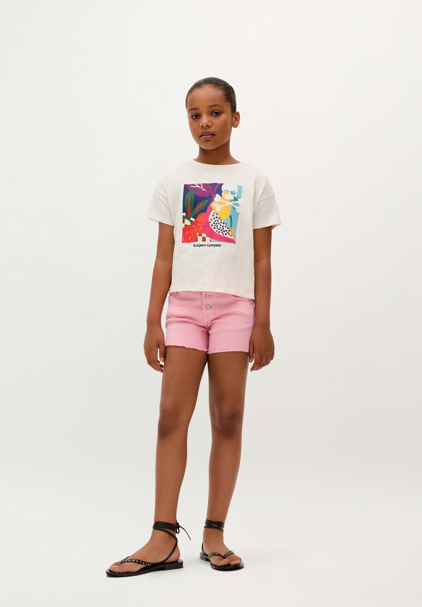 T-SHIRT COM PADRÃO DE FRUTA