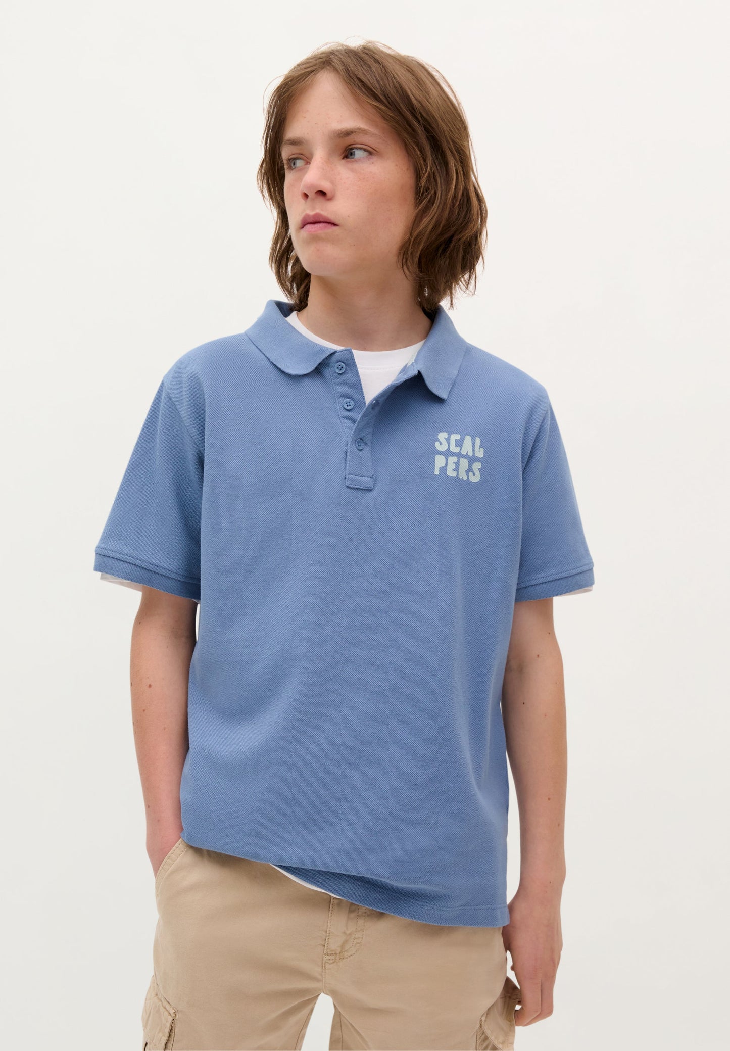 CAMISA POLO COM SKULL E PADRÃO TRASEIRO