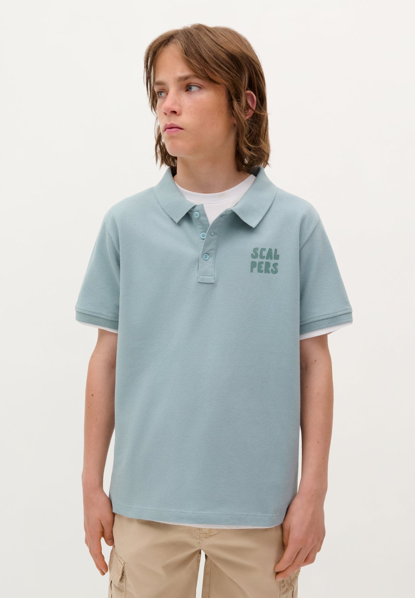 CAMISA POLO COM SKULL E PADRÃO TRASEIRO
