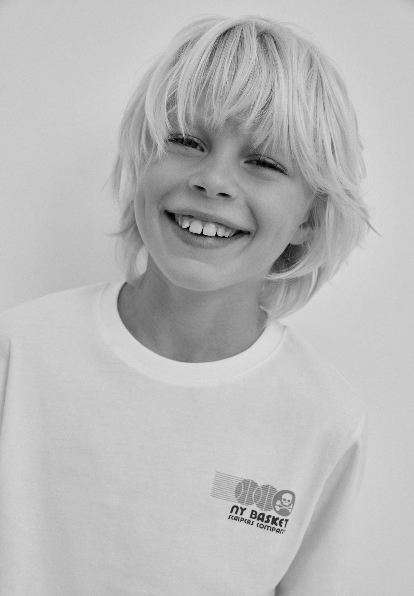 T-SHIRT COM PADRÃO BASKET