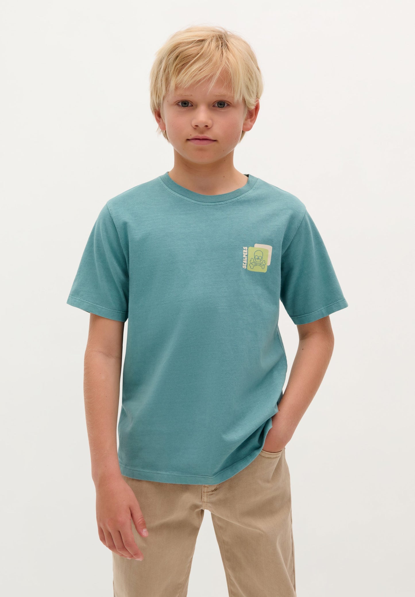 T-SHIRT COM PADRÃO FLÚOR