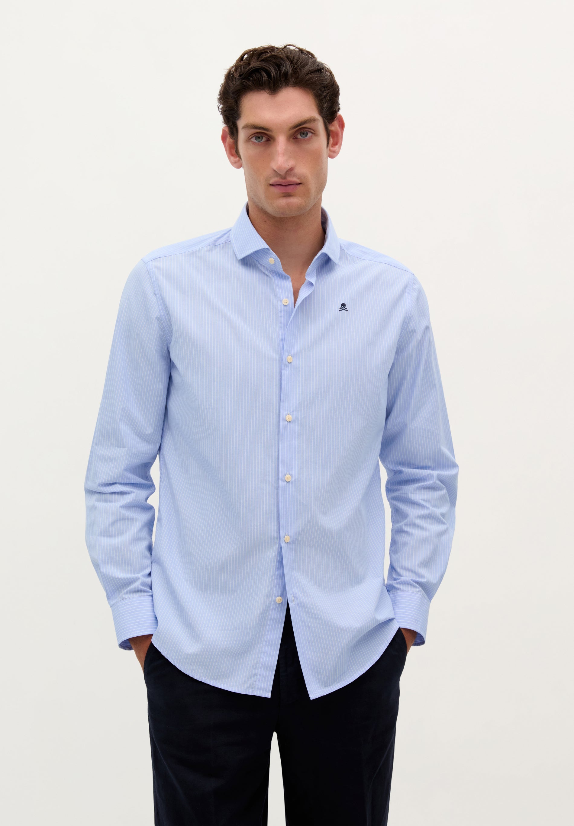 CAMISA ÀS RISCAS CLÁSSICA