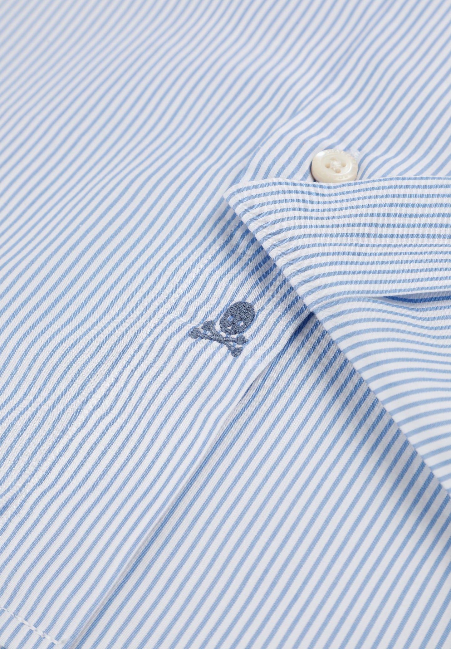 CAMISA DE VESTIR ESTAMPADA - Scalpers