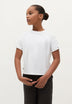 T-SHIRT COM PORMENORES DE TACHAS