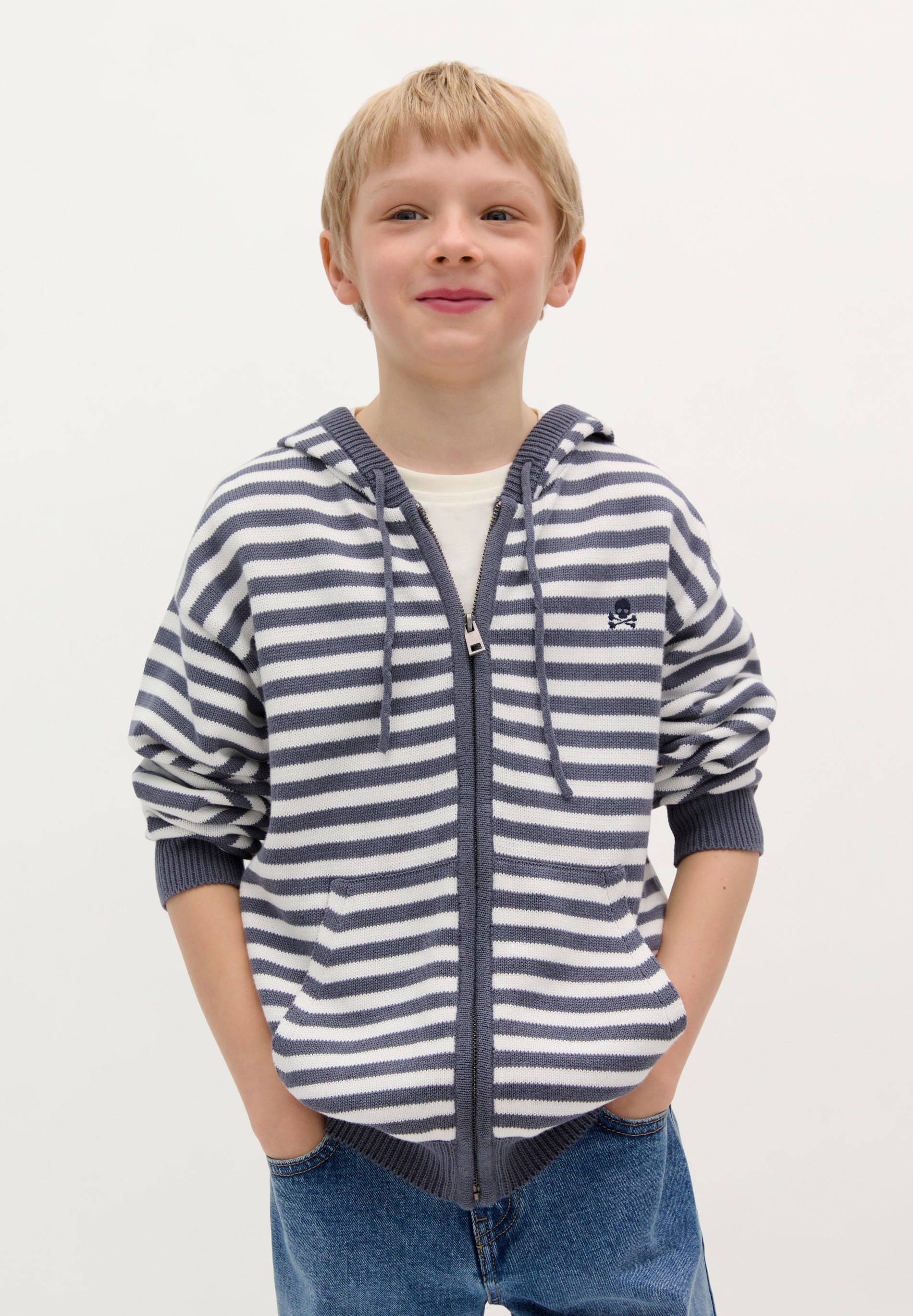 SWEATSHIRT DE MALHA ÀS RISCAS COM ZIP