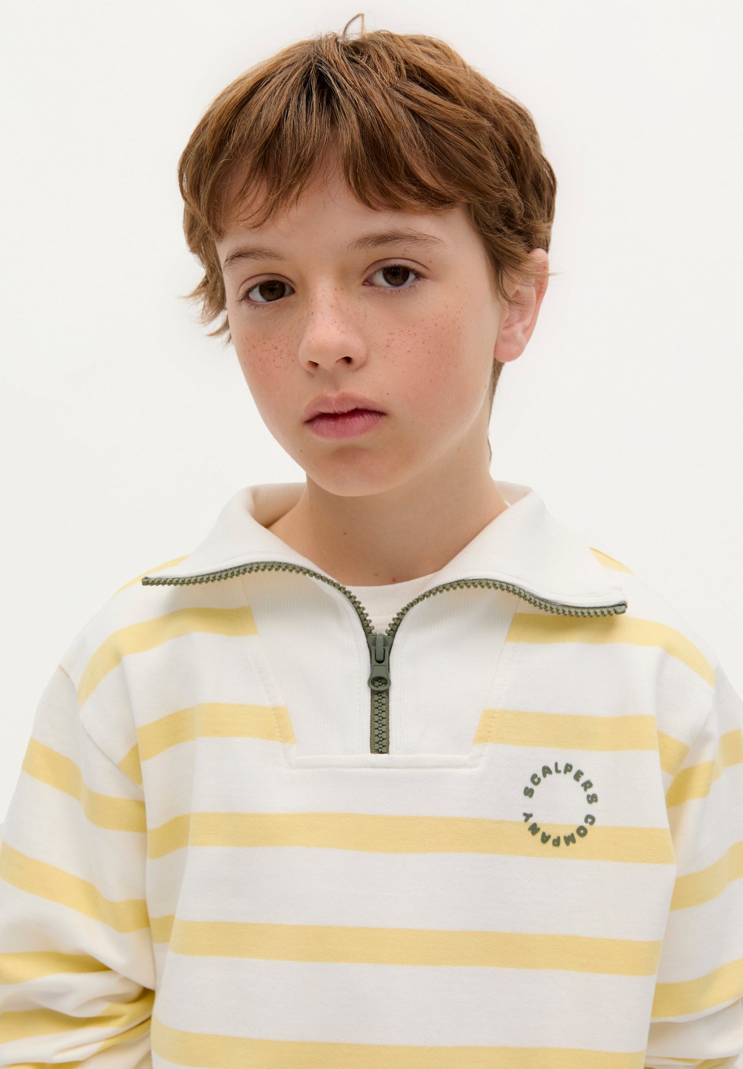 SWEATSHIRT COM PADRÃO ÀS RISCAS