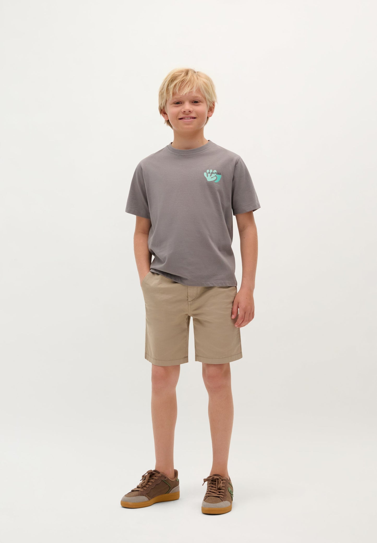 T-SHIRT COM PADRÃO SURF