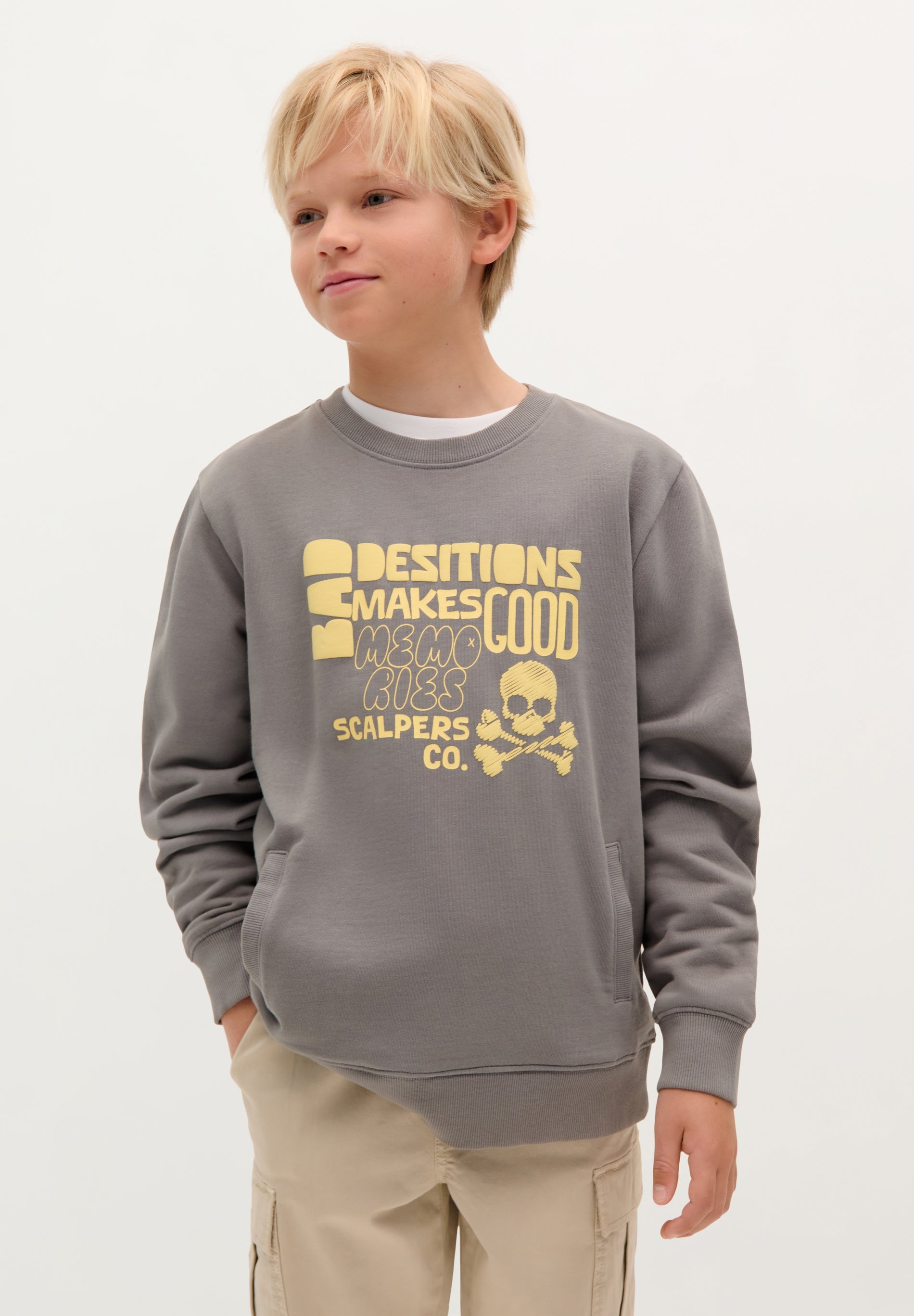 SWEATSHIRT COM PADRÃO À FRENTE