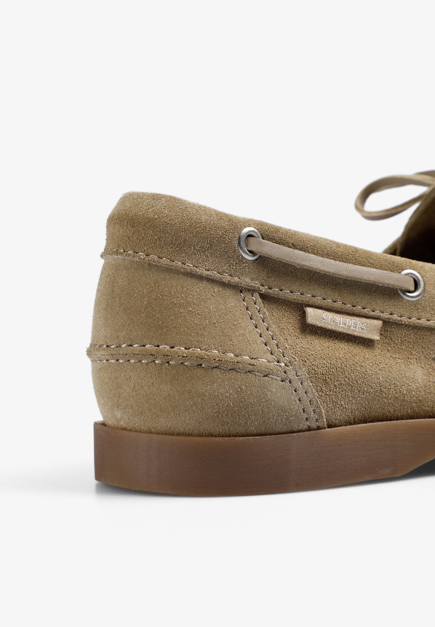 SAPATOS DE VELA EM PELE LISOS