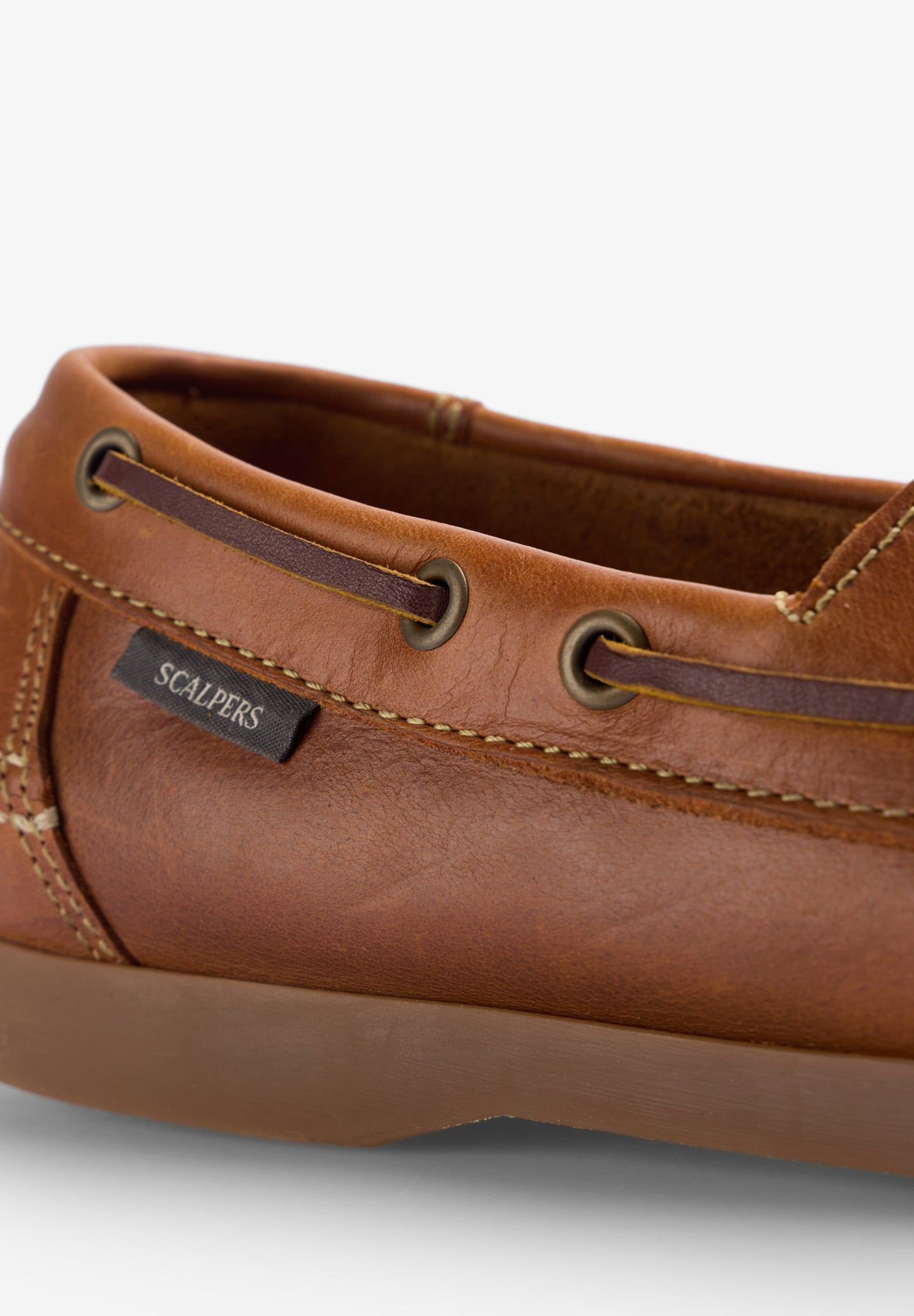 SAPATOS DE VELA EM PELE LISOS