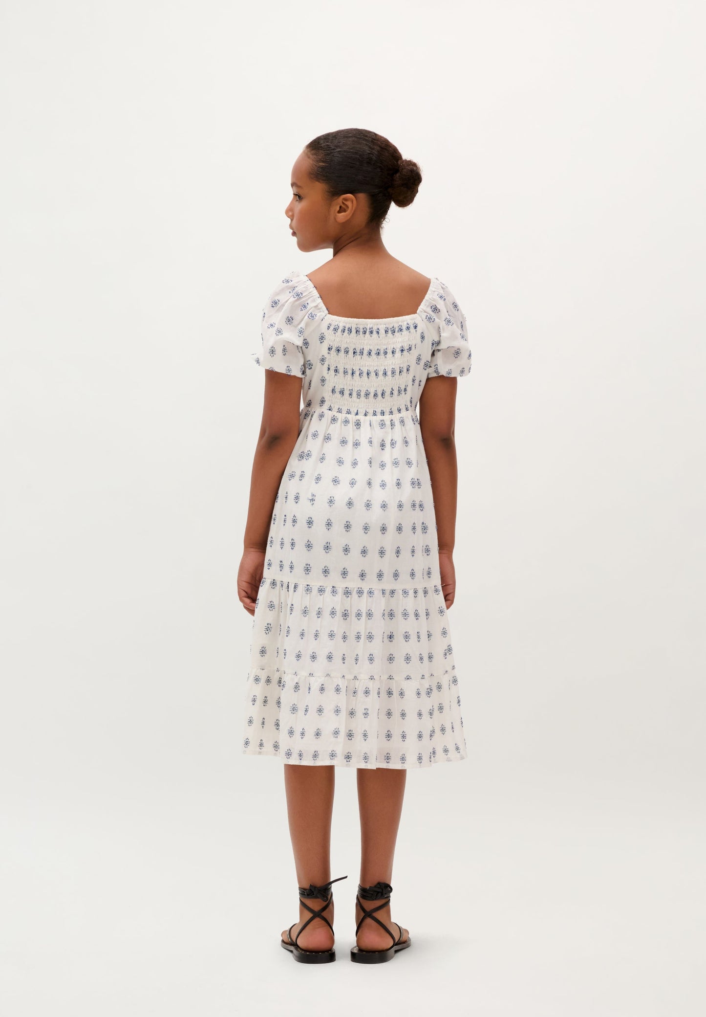 VESTIDO MIDI COM MANGAS ABALONADAS
