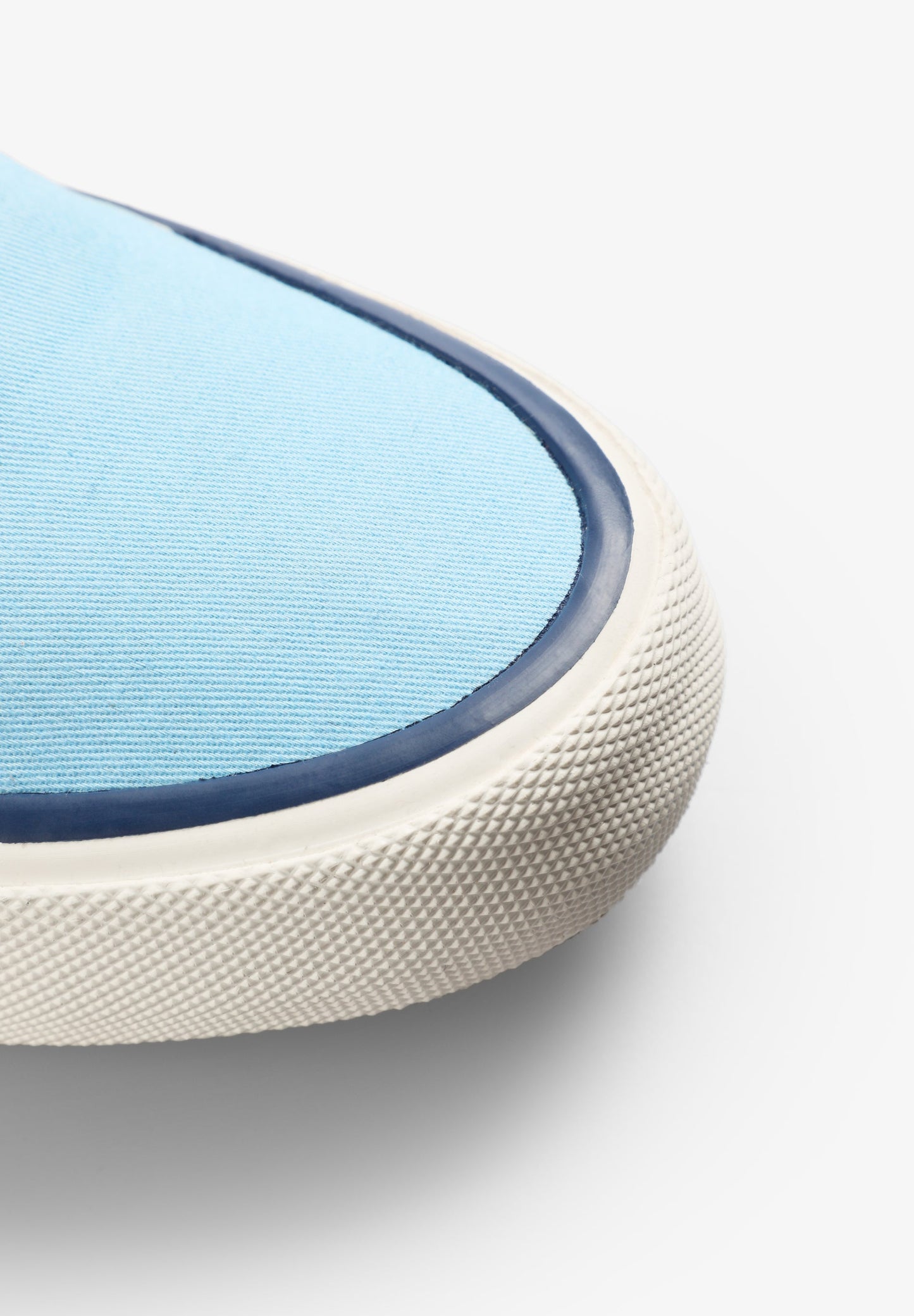 SAPATILHAS BAIXAS COM SOLA VULCANIZADA