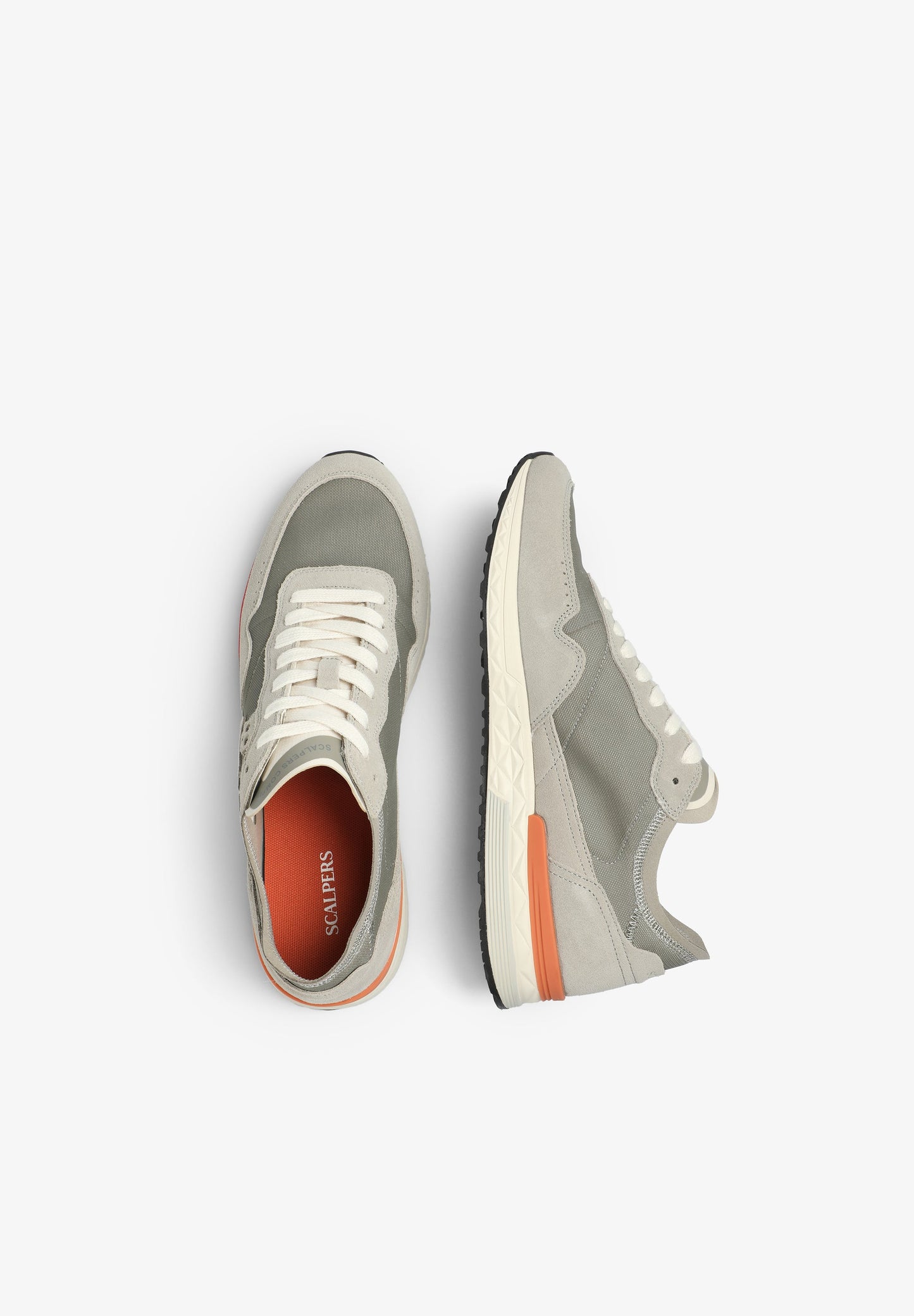 SNEAKERS CAVEIRA DETALHE CONTRASTE