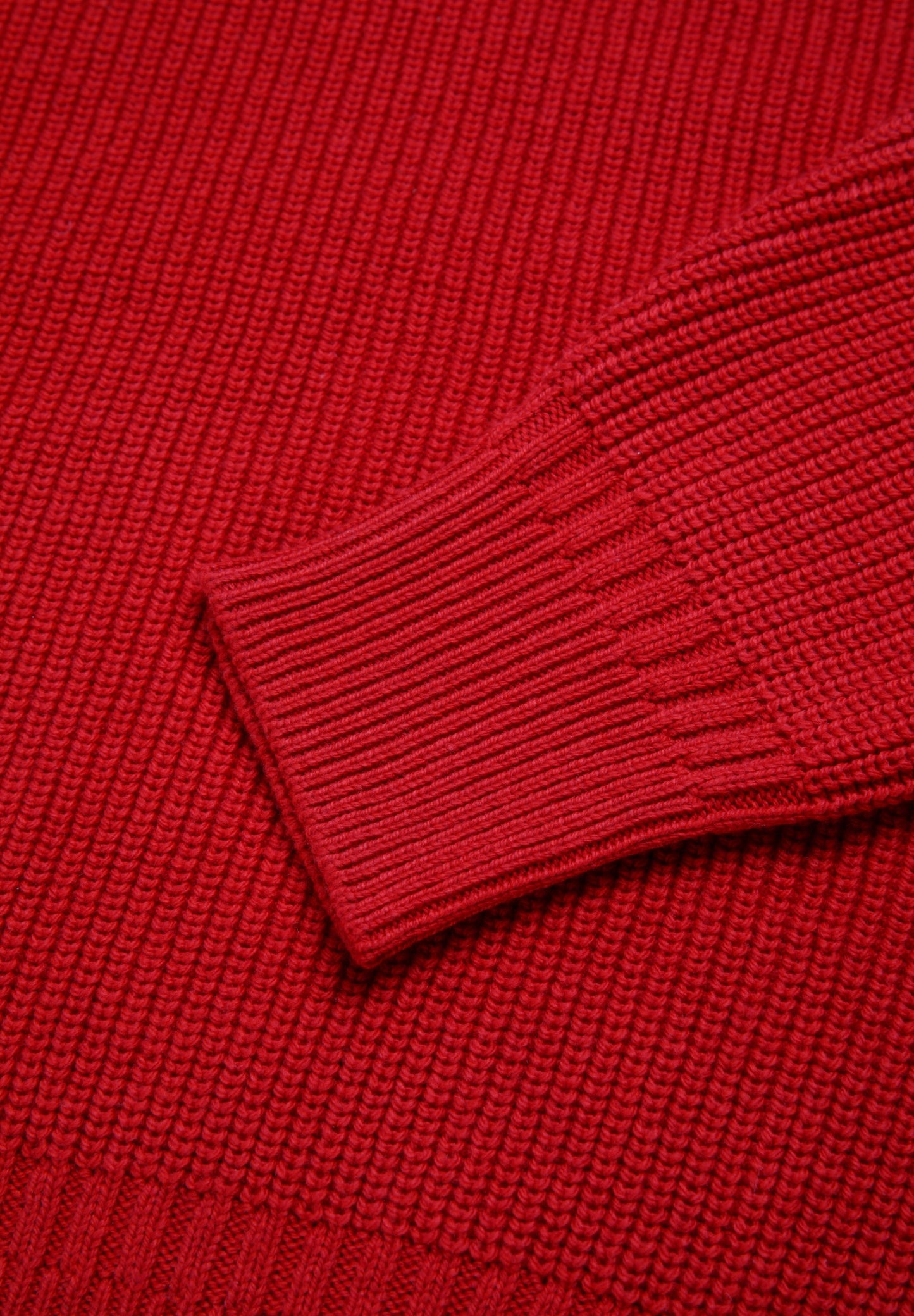 SWEATER DE GOLA ALTA CANELADA