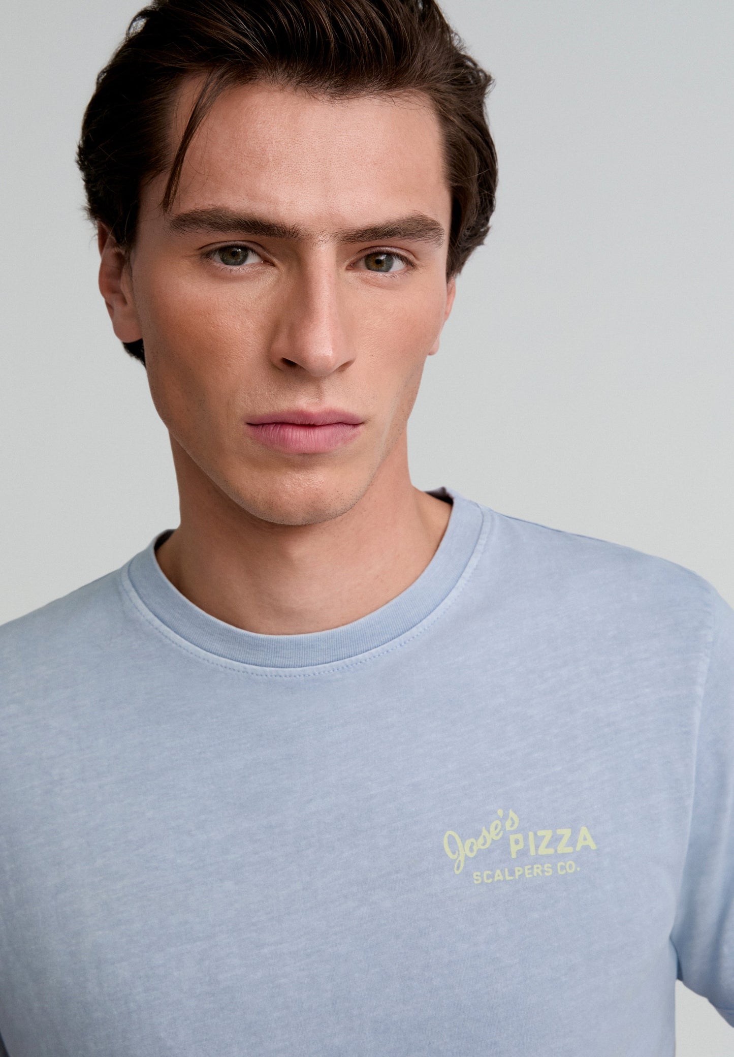 T-SHIRT COM PADRÃO DE “PIZZA”