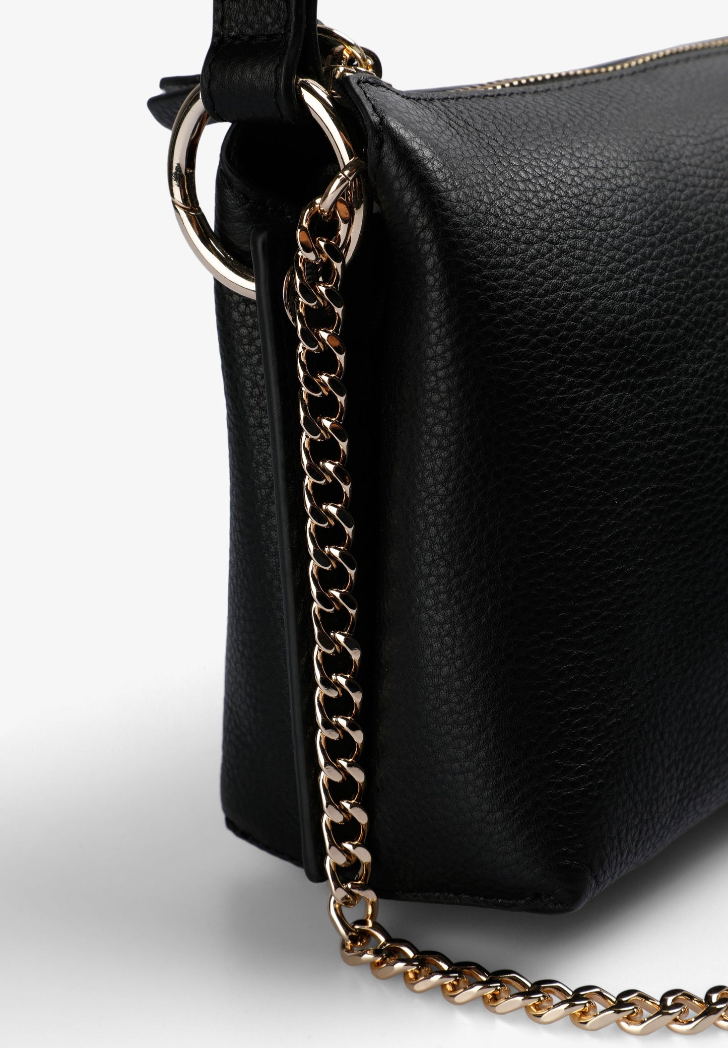 BOLSA EM PELE A TIRACOLO