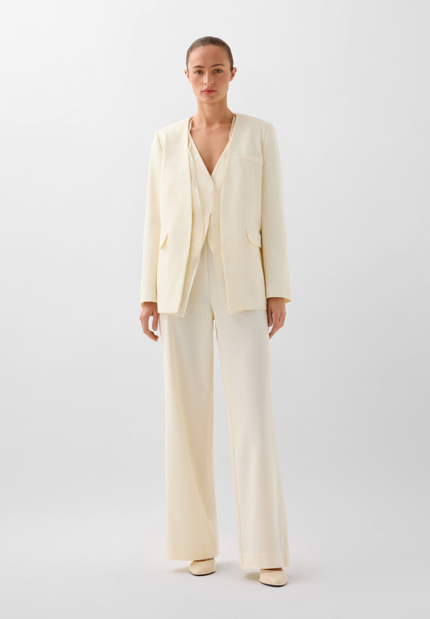 BLAZER LISO COM PORMENOR DE ORGANZA