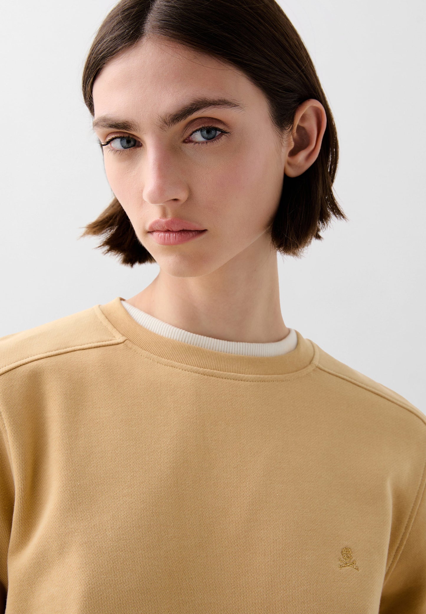 SWEATSHIRT BÁSICA COM SKULL