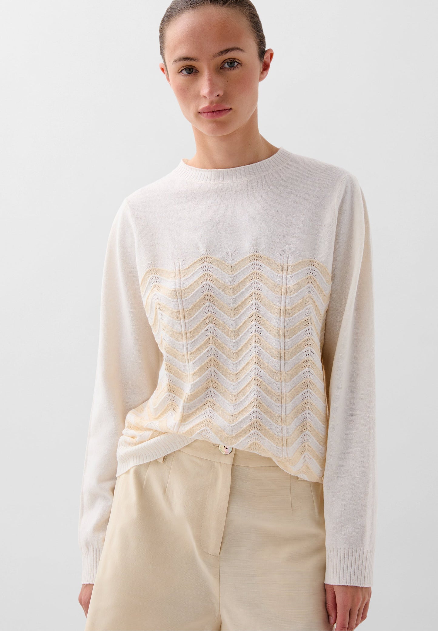 SWEATER ÀS RISCAS COM ONDAS