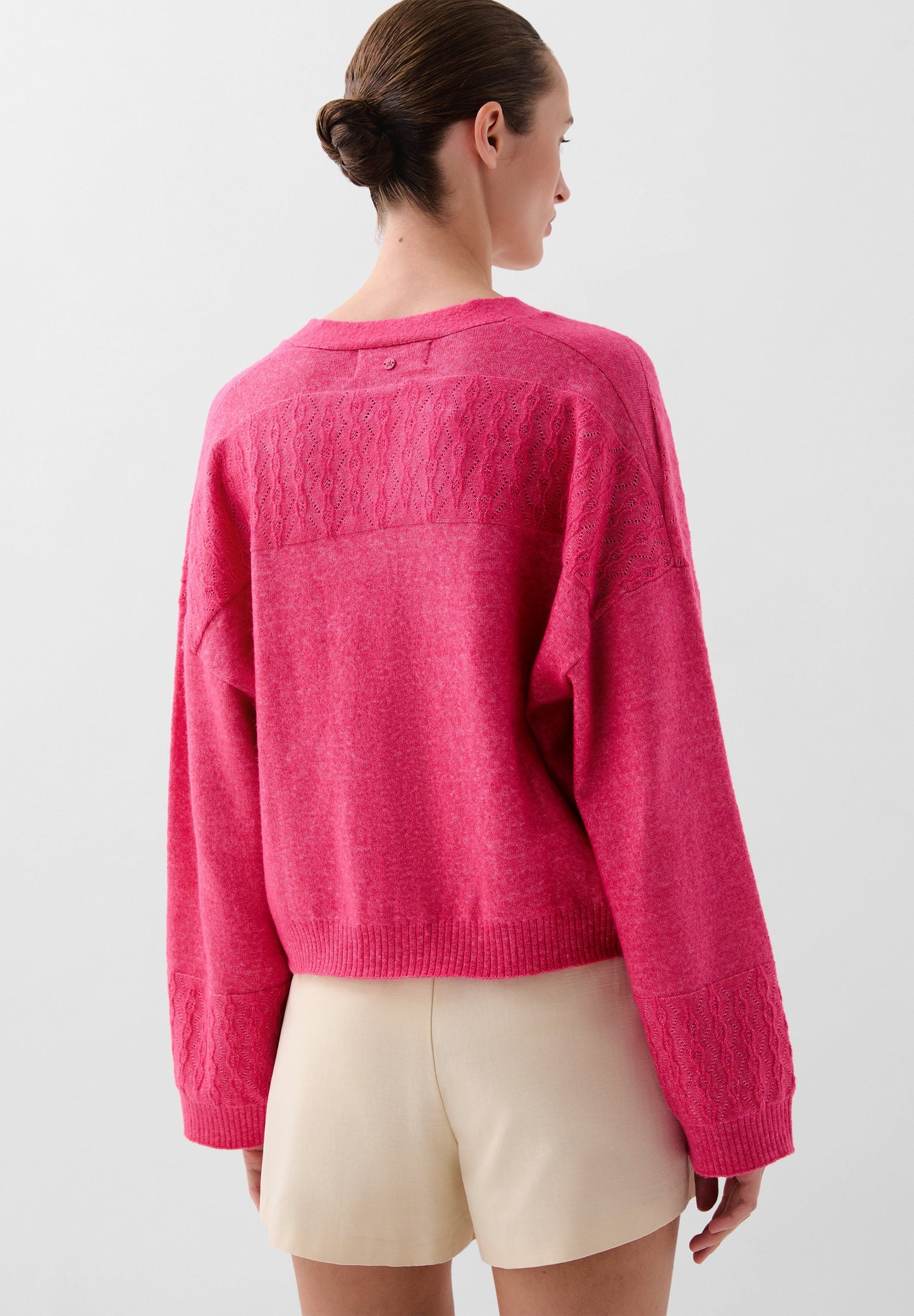 CARDIGAN COM DECOTE EM BICO