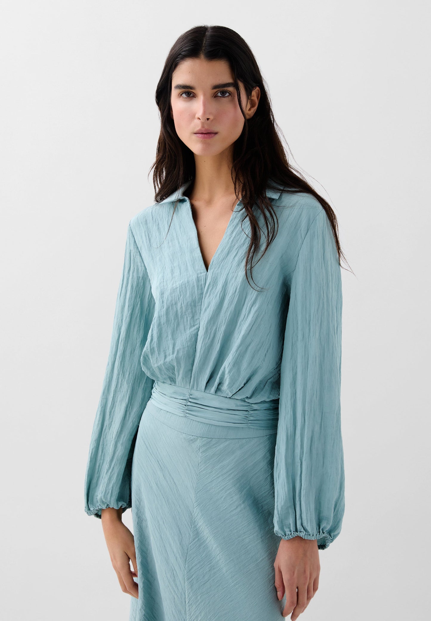 BLUSA COM TEXTURA FLUIDA