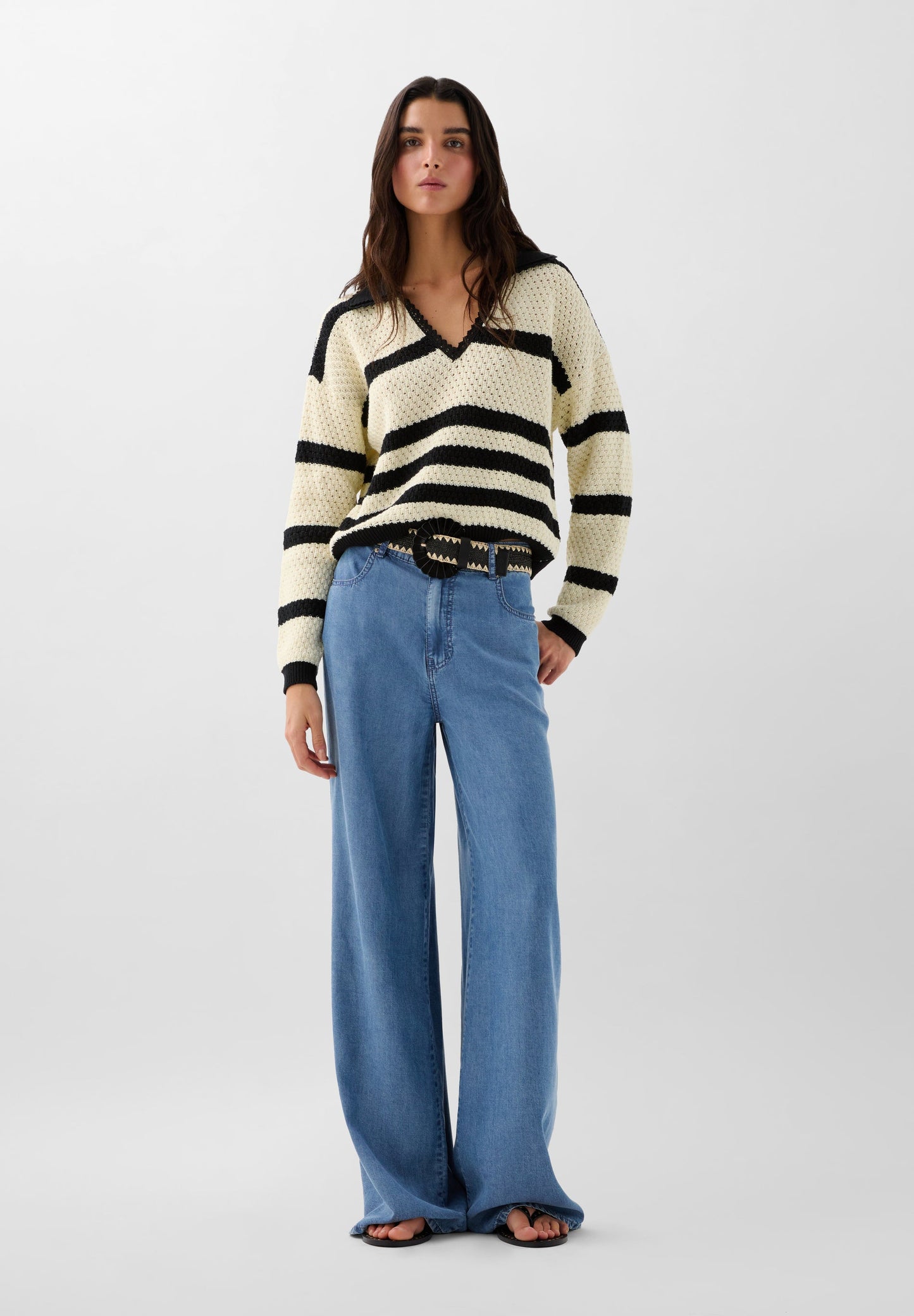 SWEATER ÀS RISCAS EM CROCHET