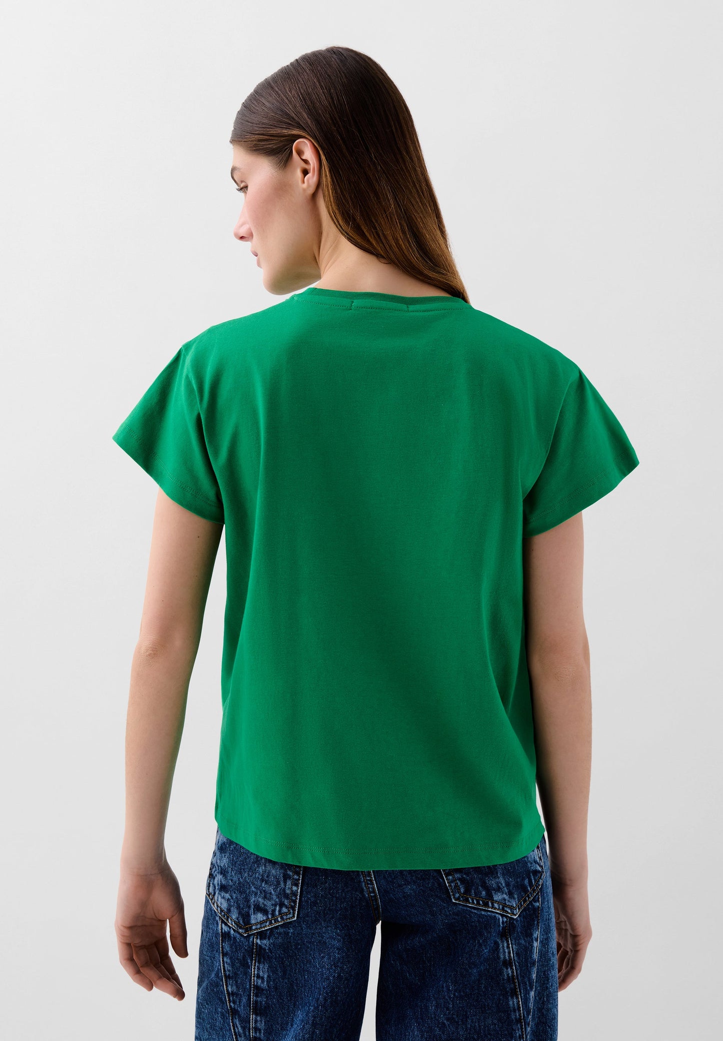 T-SHIRT COM PADRÃO DE LOGÓTIPO À FRENTE