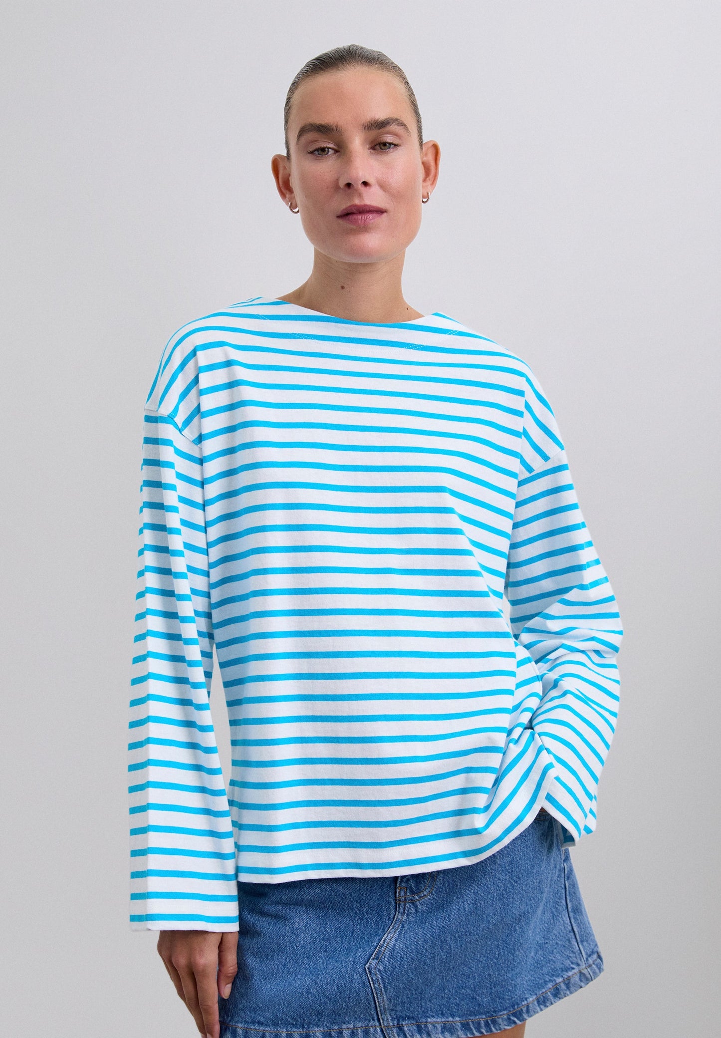 T-SHIRT ÀS RISCAS RELAXED