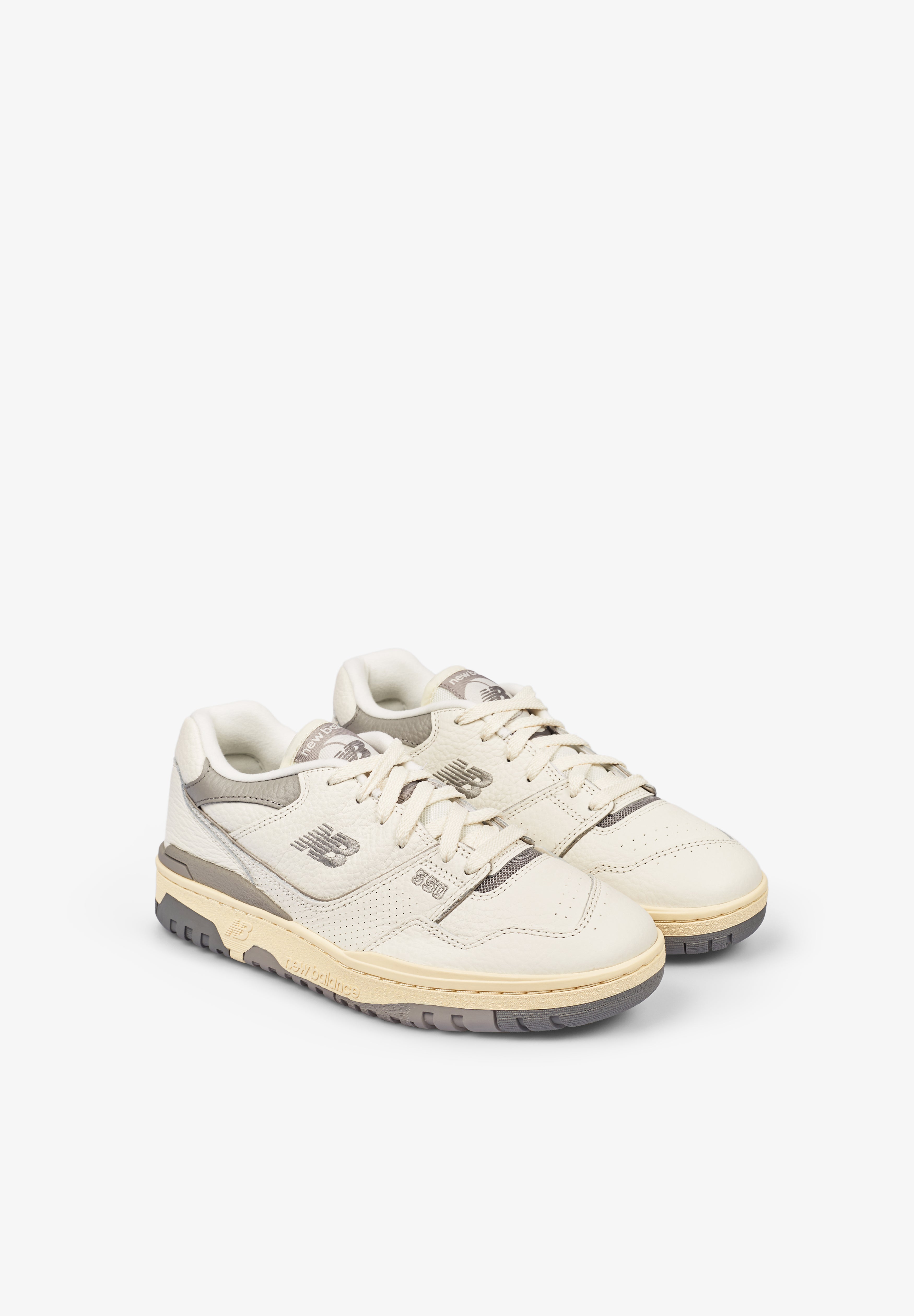 NEW BALANCE | SAPATILHAS 550