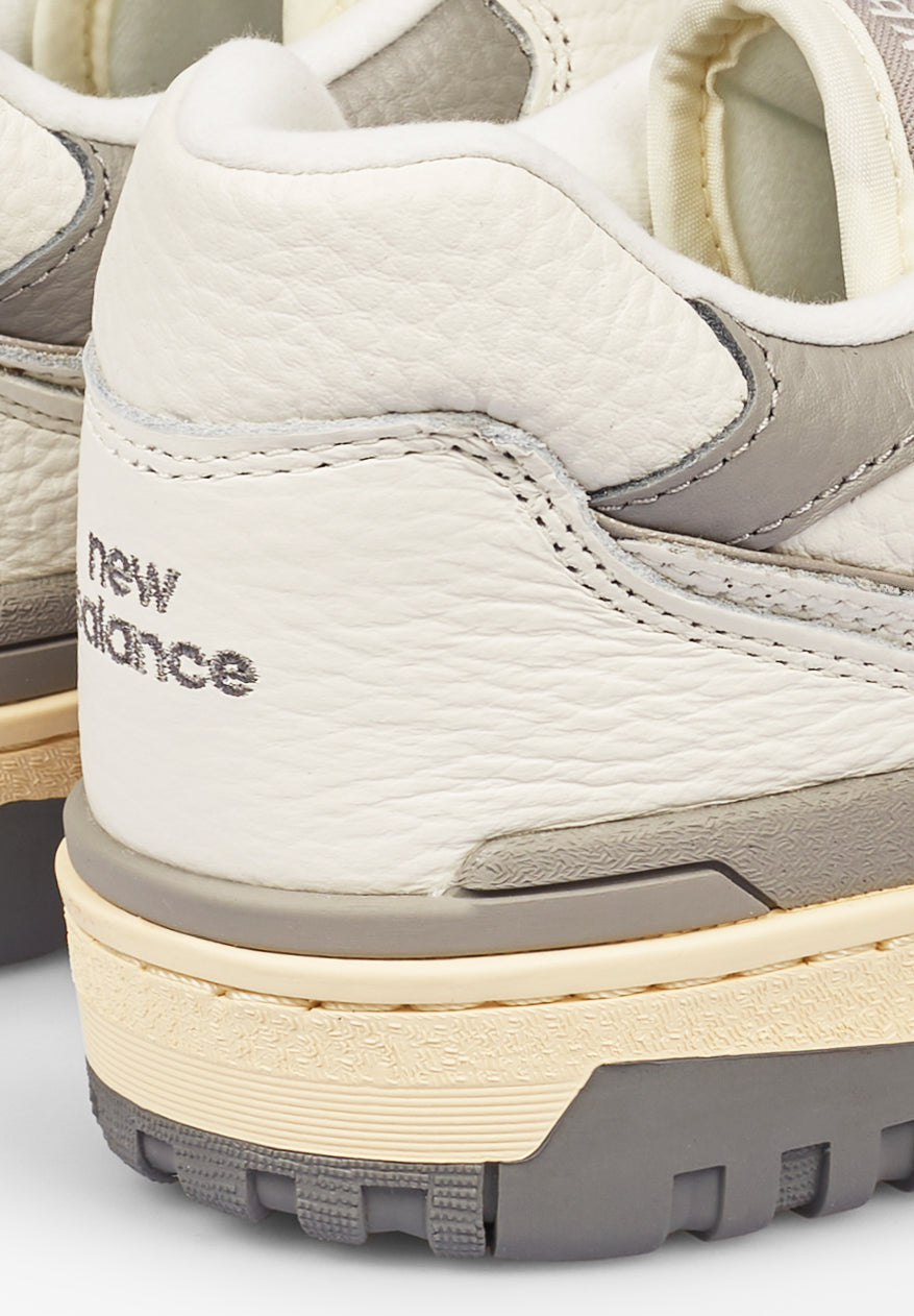 NEW BALANCE | SAPATILHAS 550