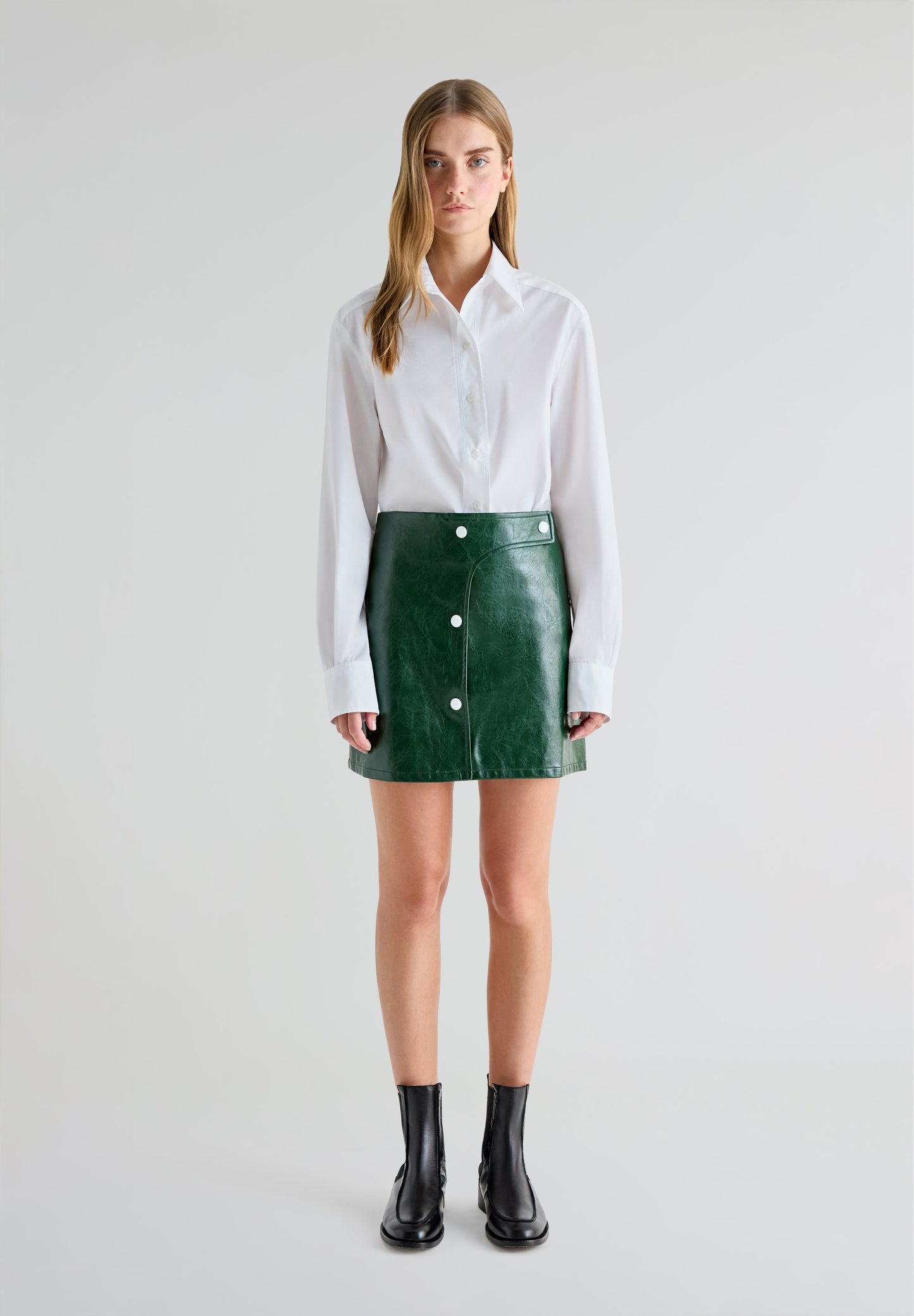 LAAGAM | CAMISA BRANCA NO BOYFRIEND