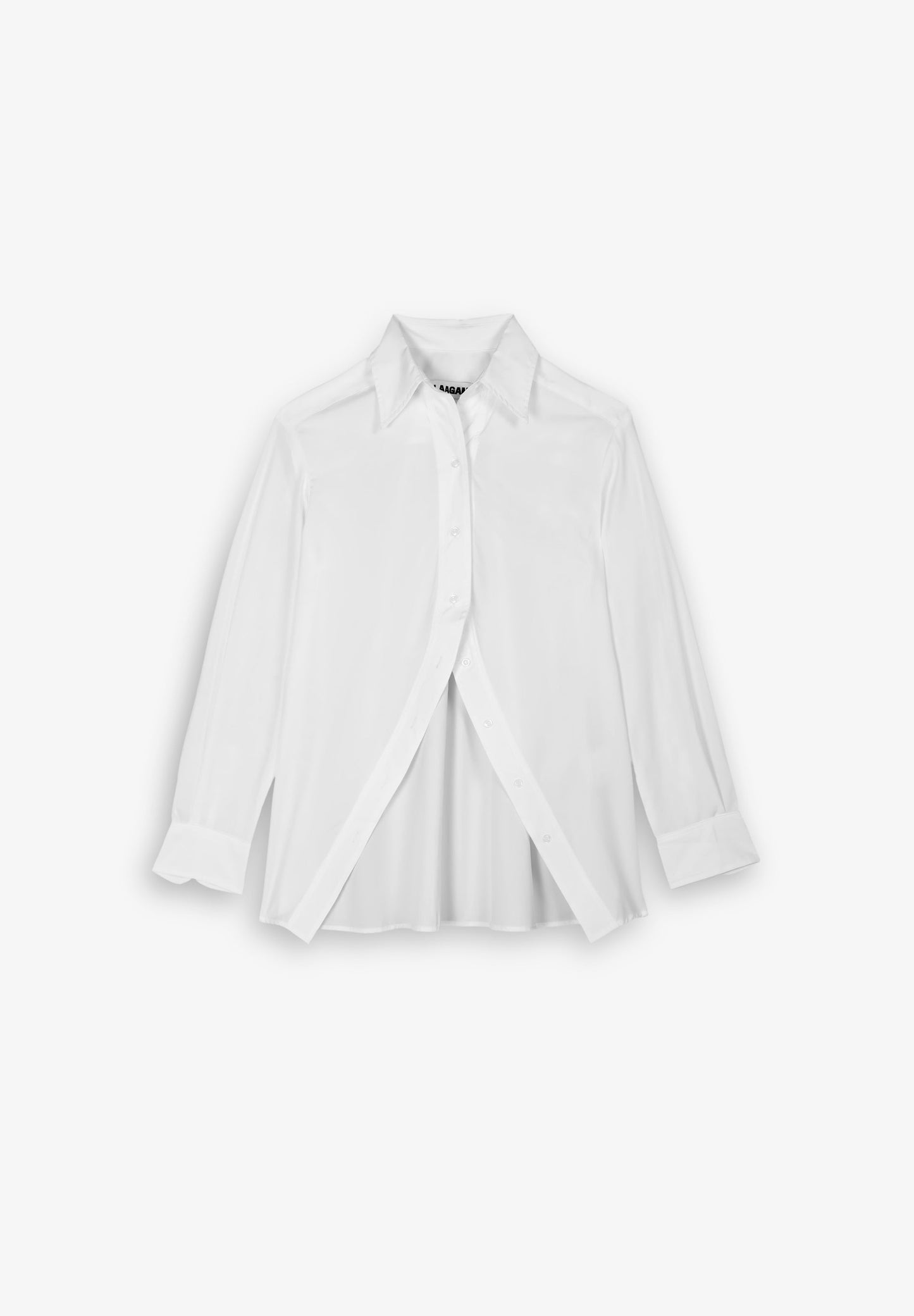 LAAGAM | CAMISA BRANCA NO BOYFRIEND