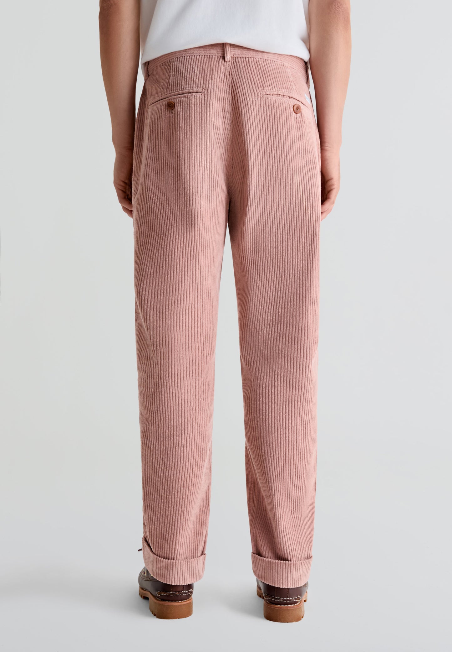 EDMMOND STUDIOS | CALÇAS JORGE