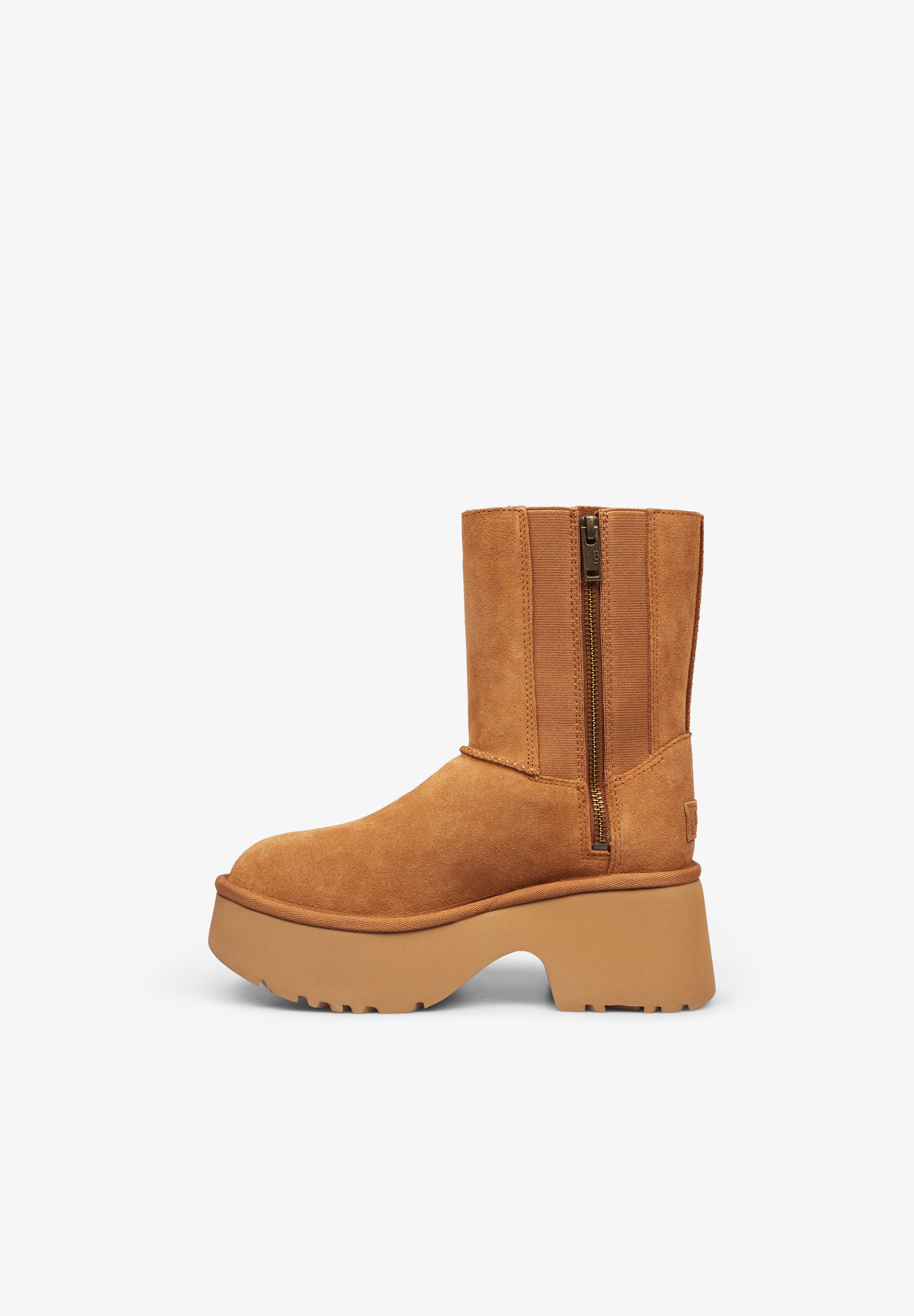 UGG | W CLASSIC TWIN SEAM NEW HEIGHTS