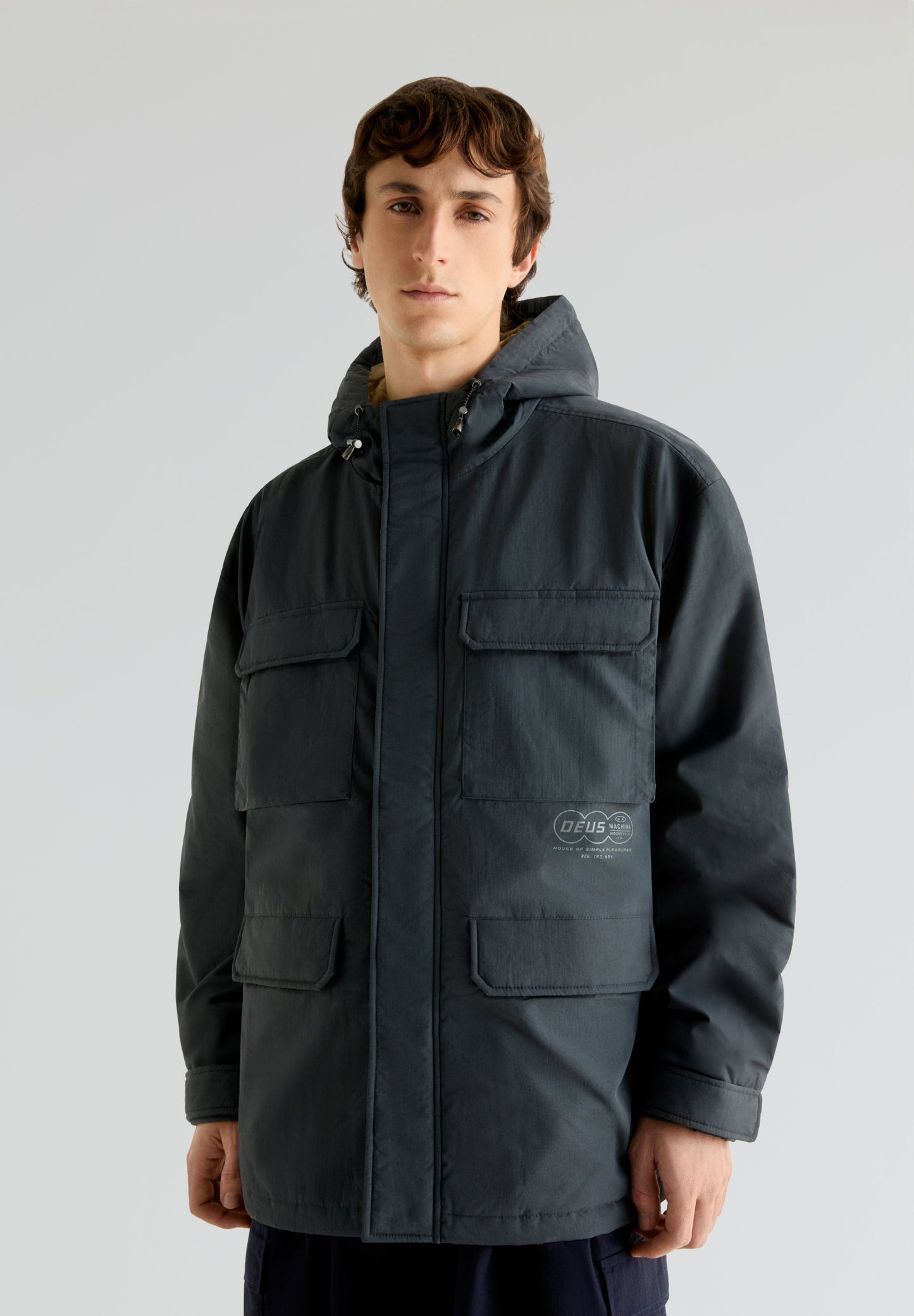 DEUS EX MACHINA | CASACO DENNIS TRANSITIONAL