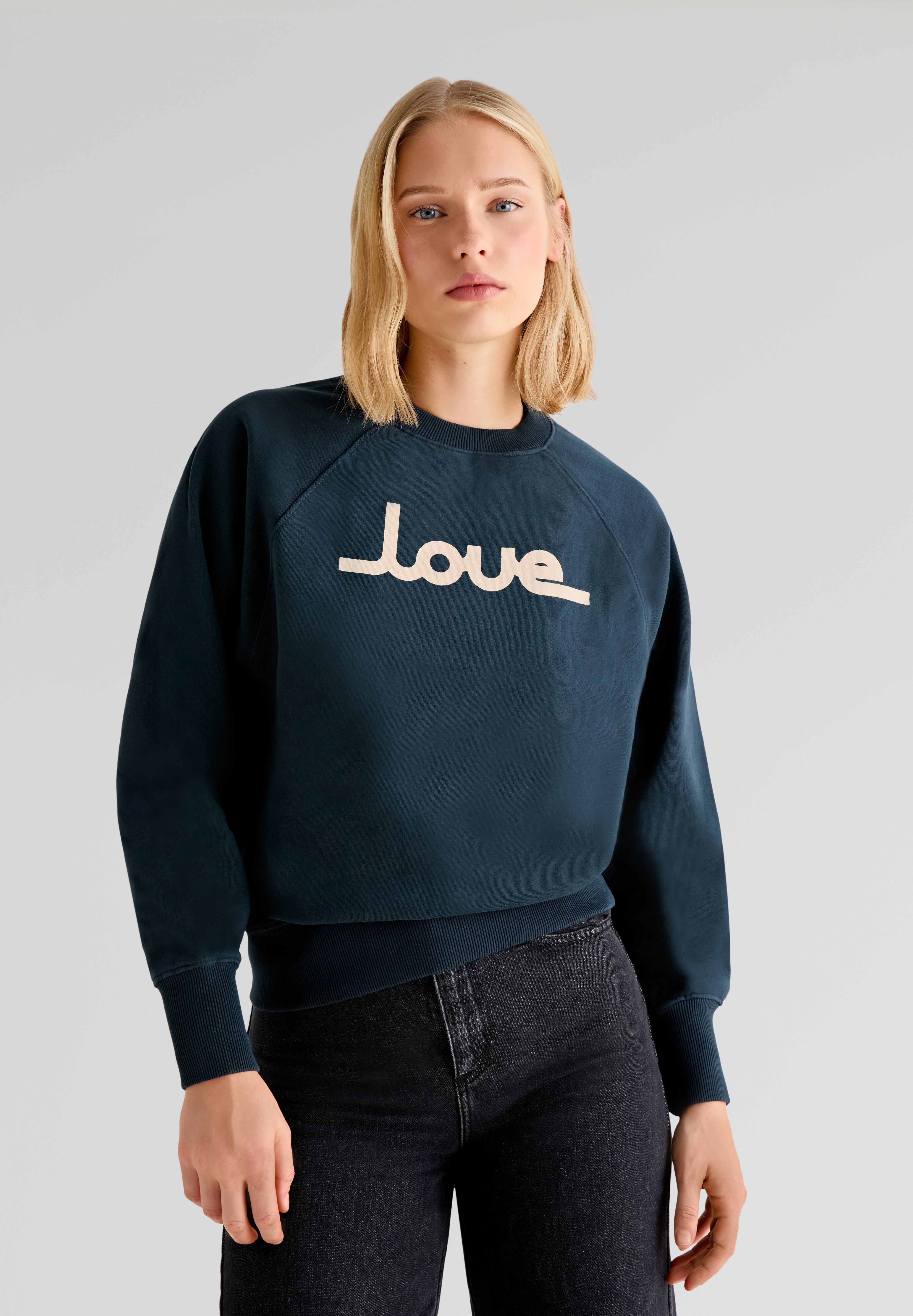 THINKING MU | SWEATSHIRT LOVE BONNIE